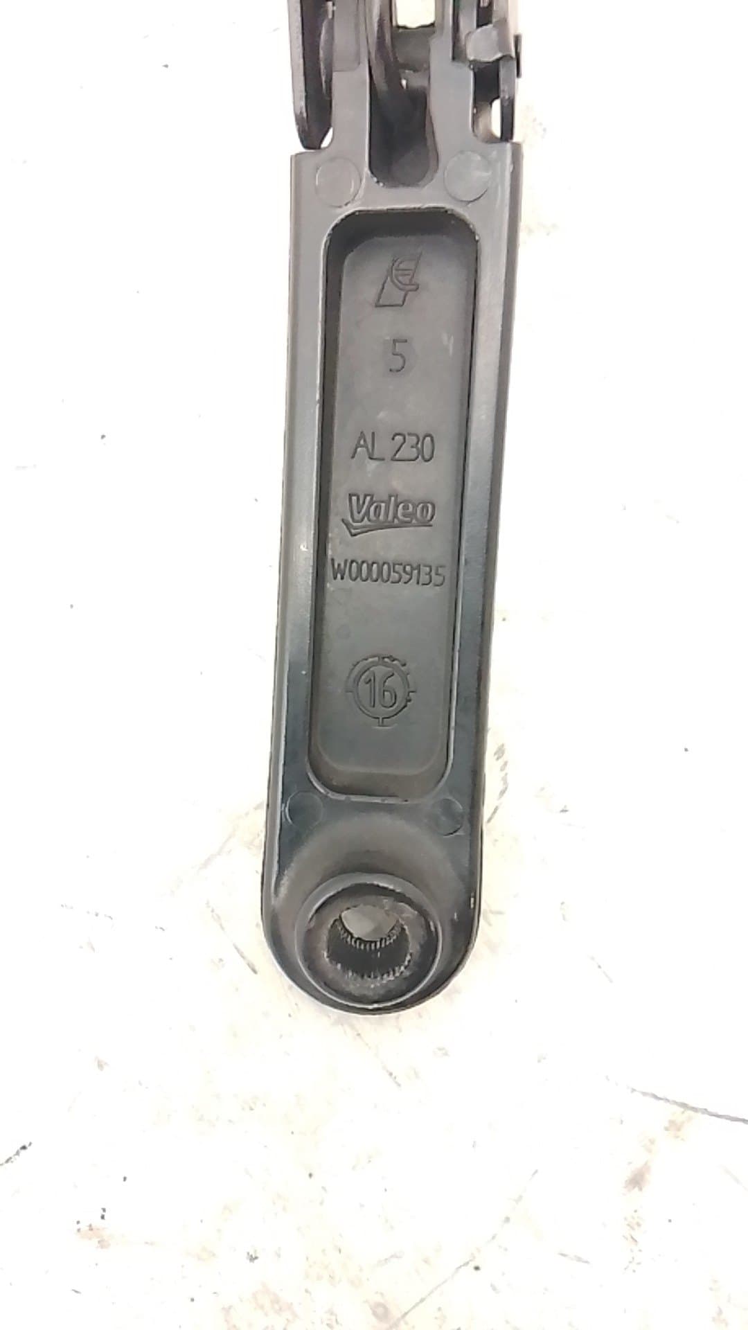 Brazo limpia delantero izquierdo AUDI A4 AVANT (8W5) 3