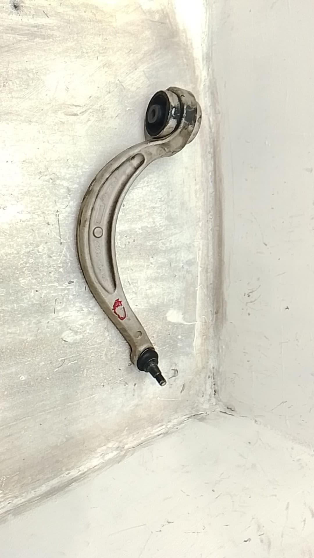 Brazo suspension inferior delantero derecho AUDI A4 AVANT (8W5)