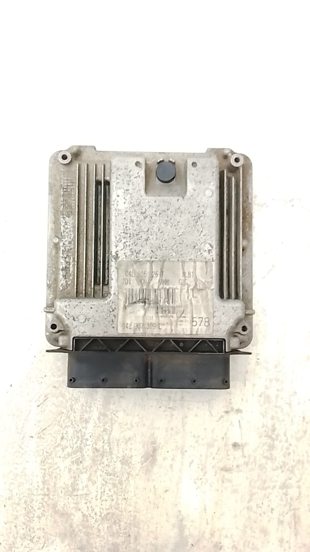 Centralita motor uce AUDI A4 AVANT (8W5) 5