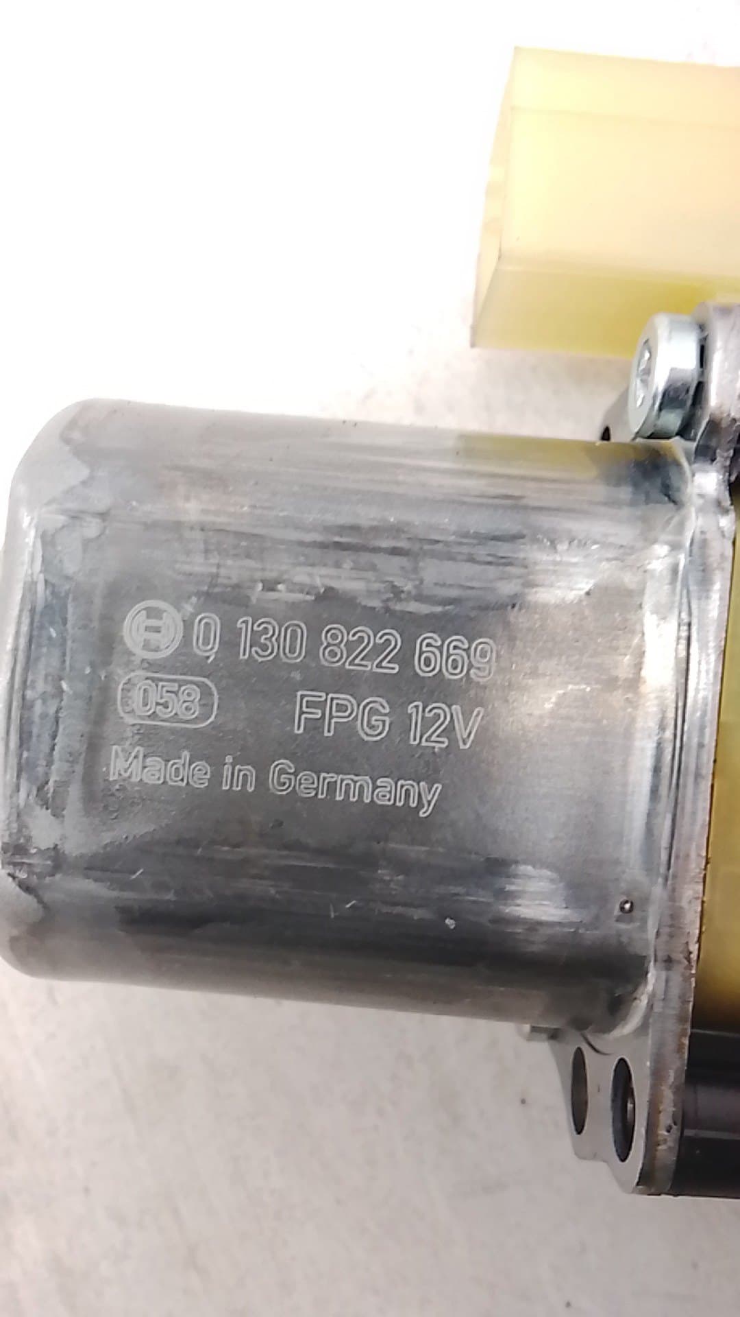 Elevalunas trasero izquierdo AUDI A4 AVANT (8W5) 4