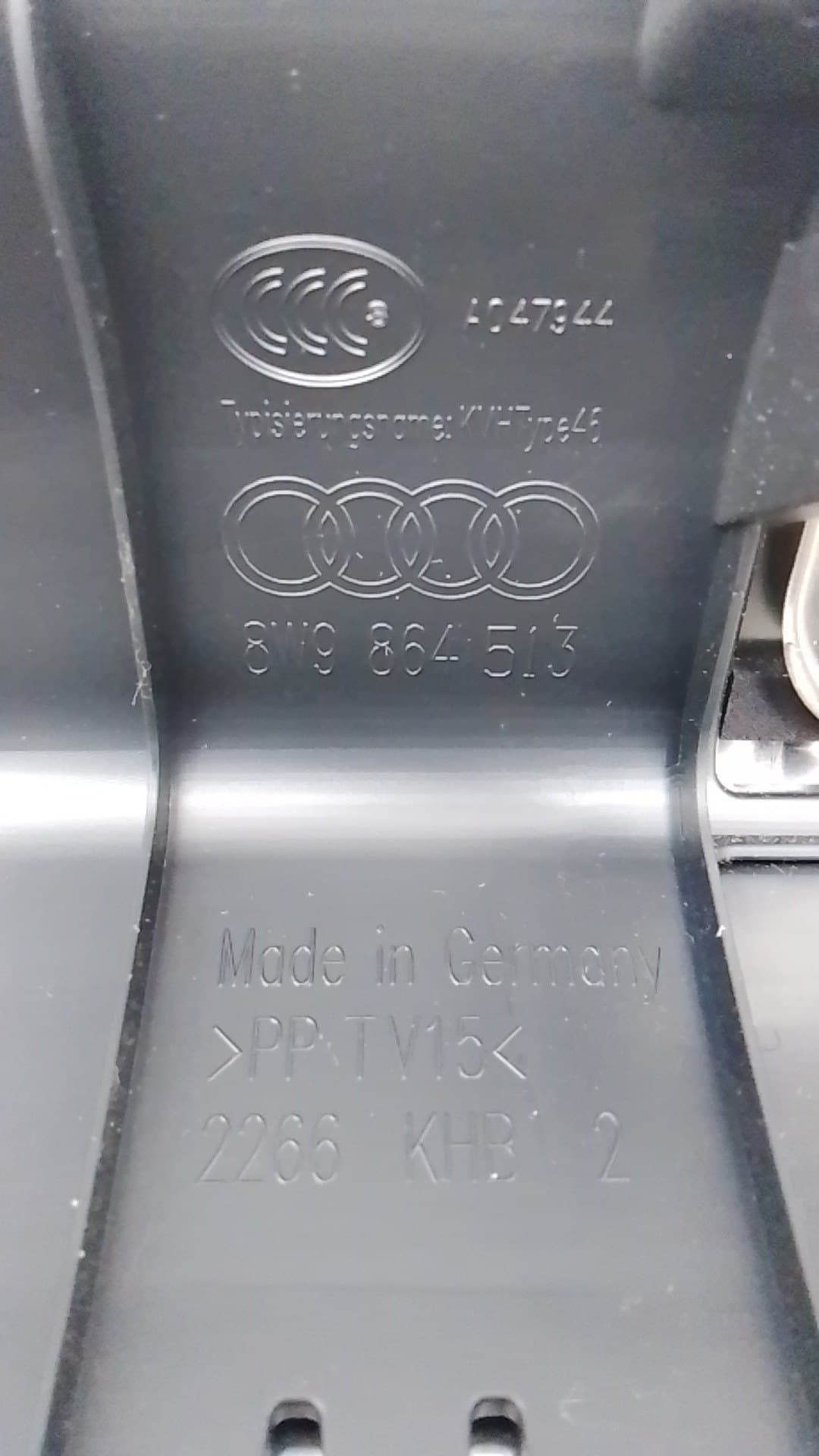 Recambio AUDI A4 AVANT (8W5) ref. 8W9864513 3