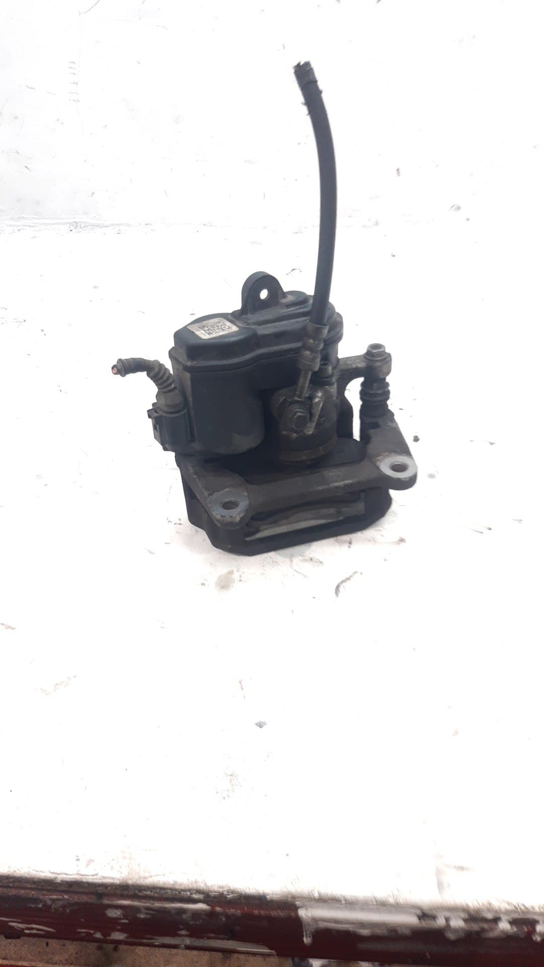Recambio AUDI A4 AVANT (8W5) ref. 8W0615403 2