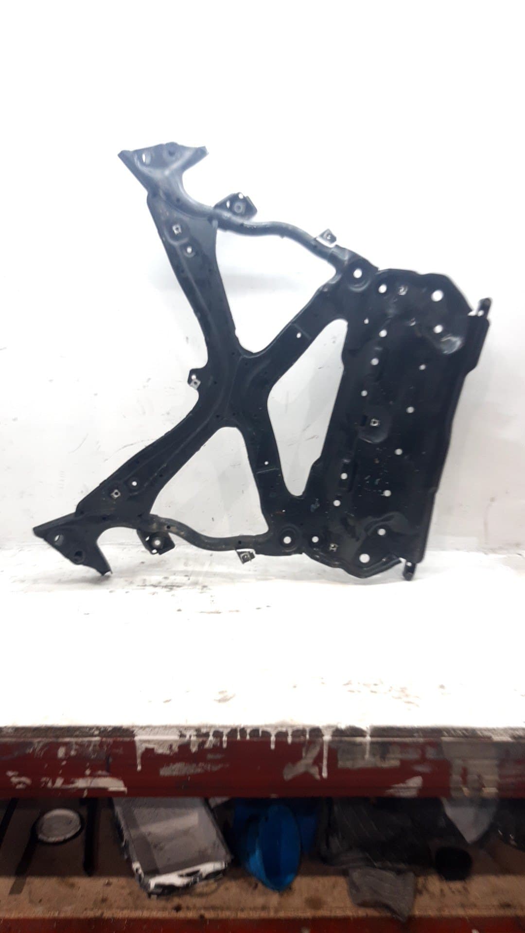 Puente delantero AUDI A4 AVANT (8W5)