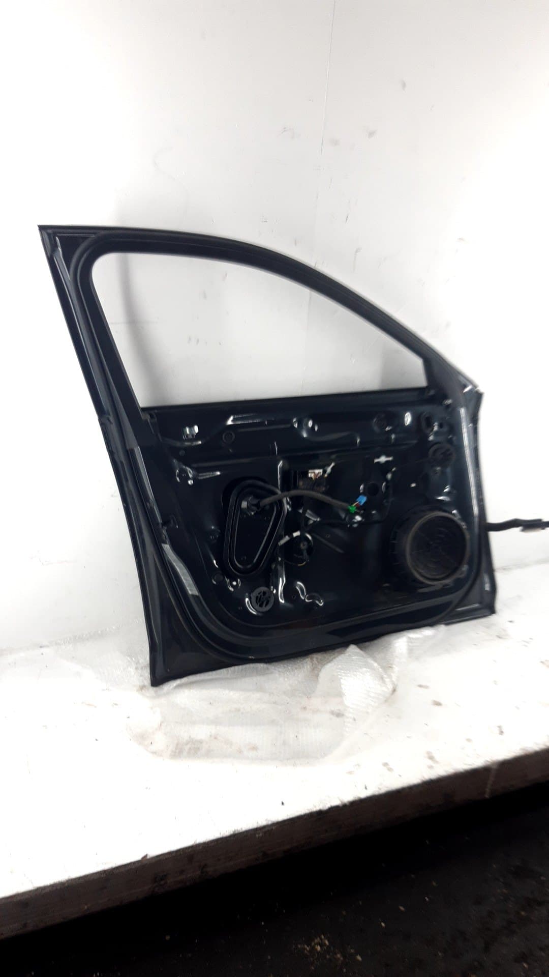 Puerta delantera izquierda AUDI A4 AVANT (8W5) 2