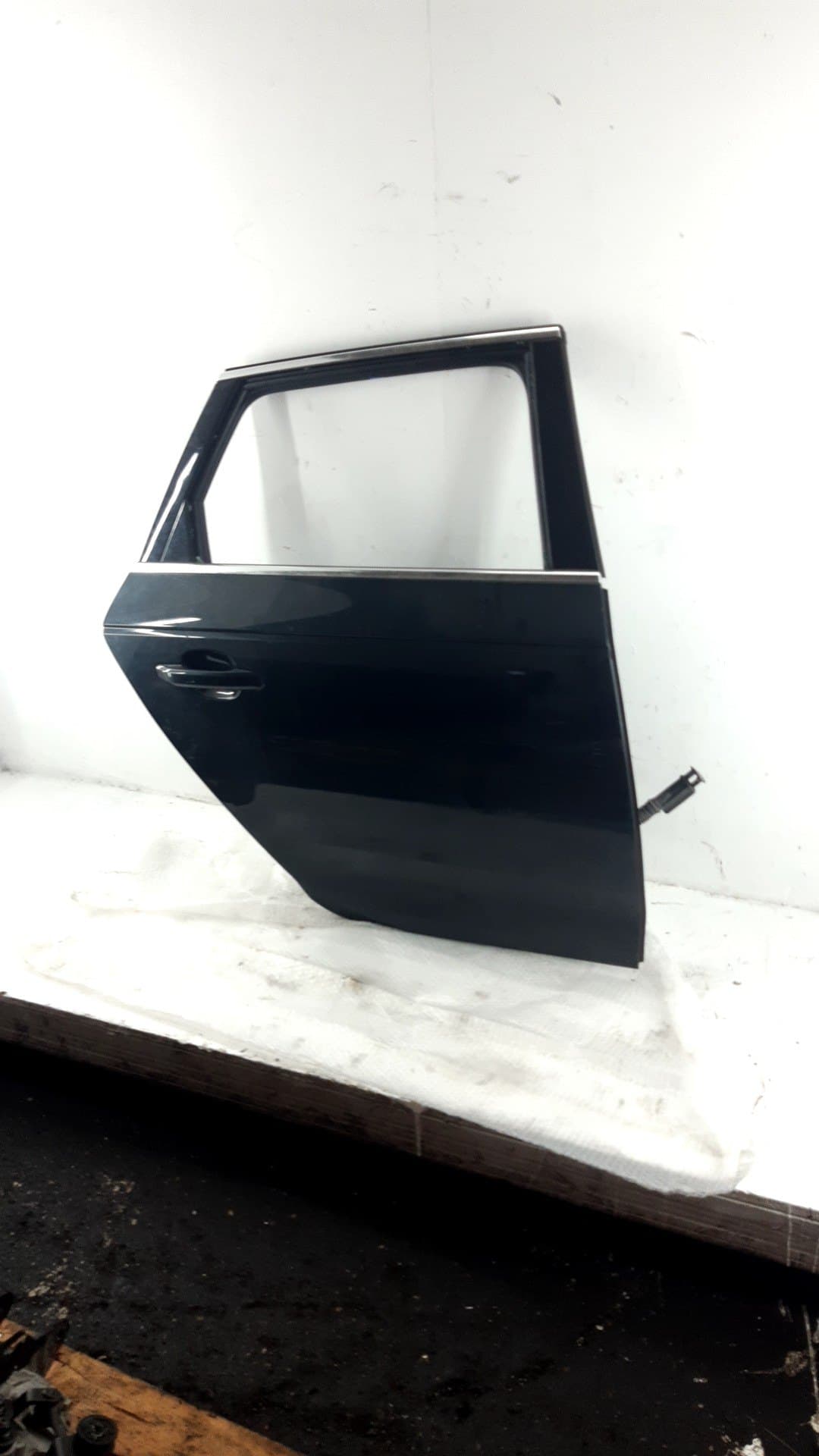 Puerta trasera derecha AUDI A4 AVANT (8W5)