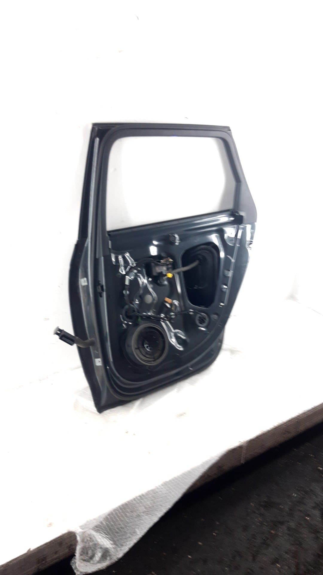 Puerta trasera derecha AUDI A4 AVANT (8W5) 2