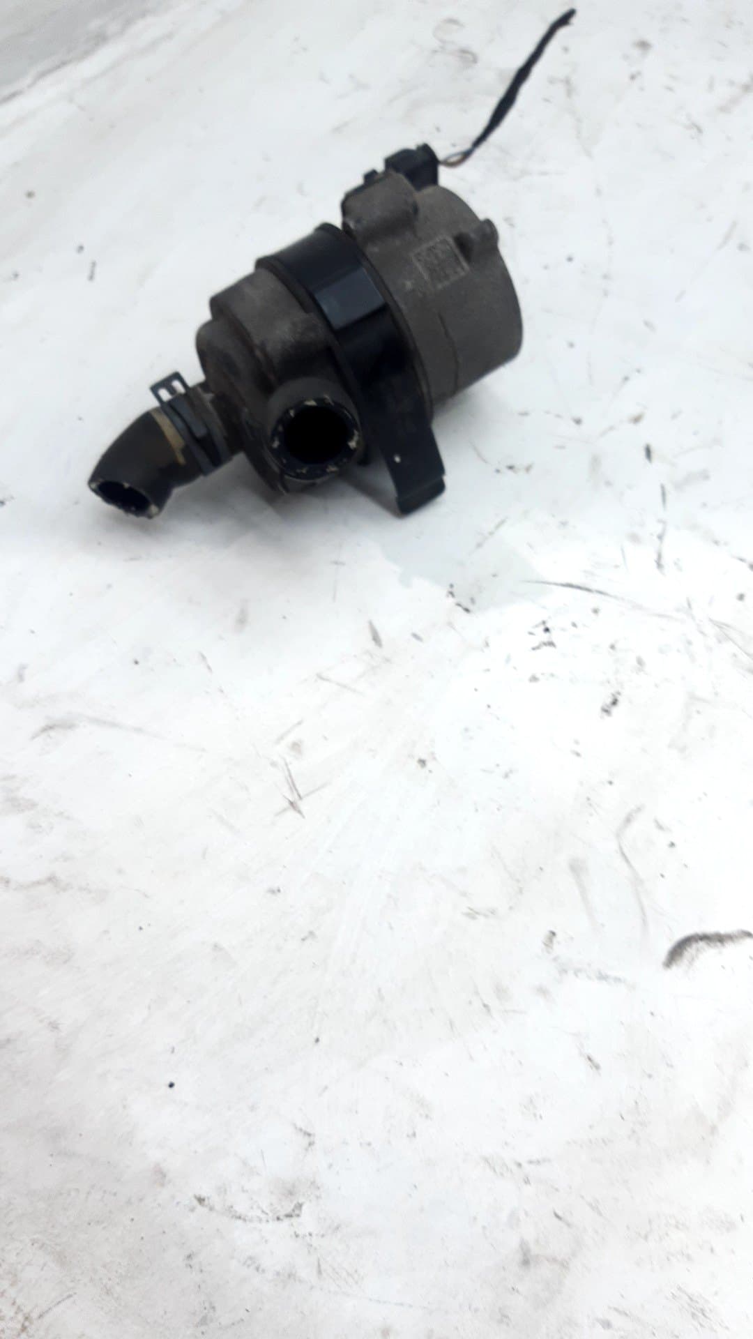 Bomba agua AUDI A4 AVANT (8W5) 2