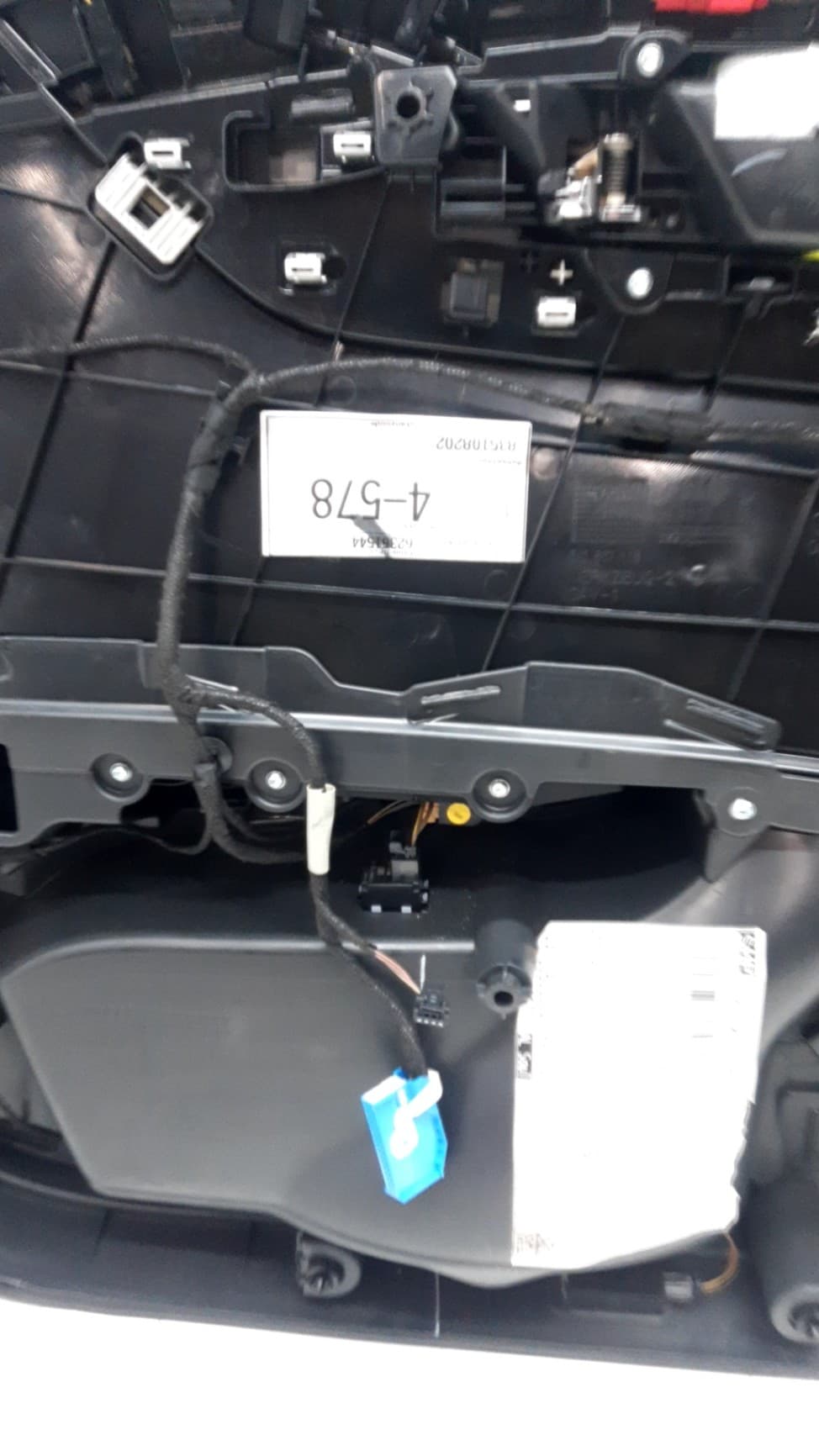 Guarnecido puerta delantera derecha AUDI A4 AVANT (8W5) 2