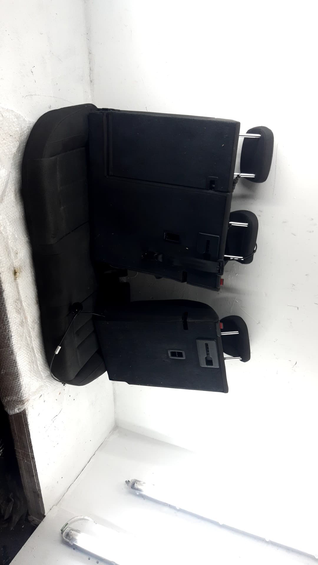 Cerradura asientos traseros AUDI A4 AVANT (8W5) 2