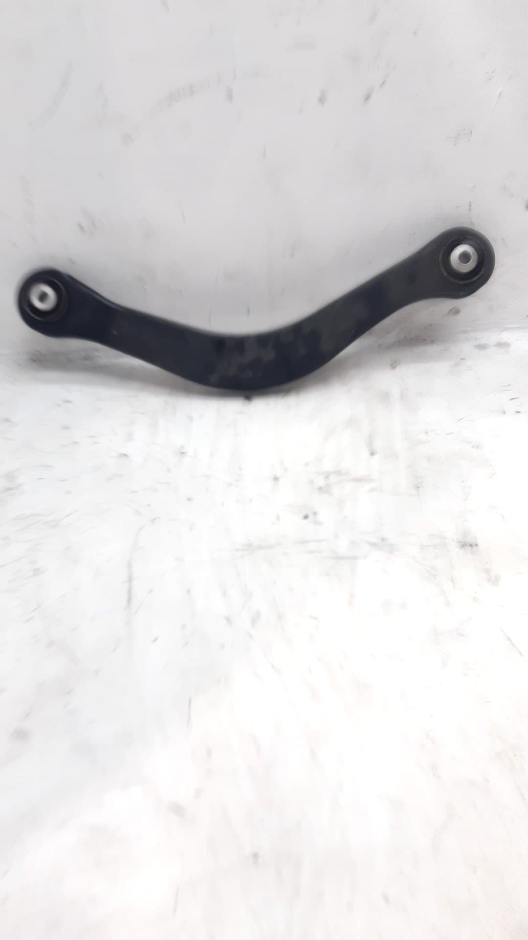 Brazo suspension superior trasero izquierdo AUDI A4 AVANT (8W5) 2
