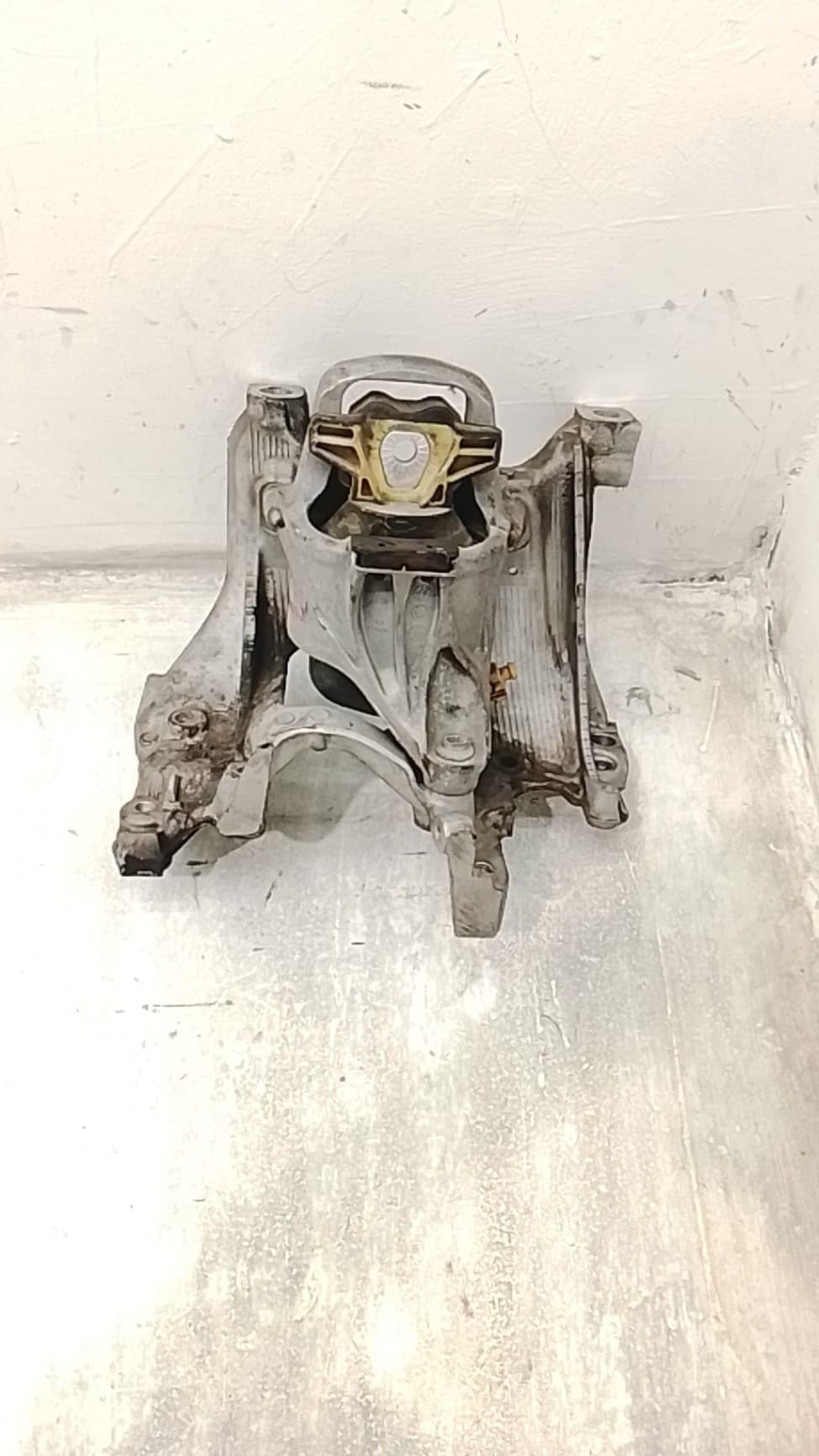 Soporte motor delantero AUDI A4 AVANT (8W5)
