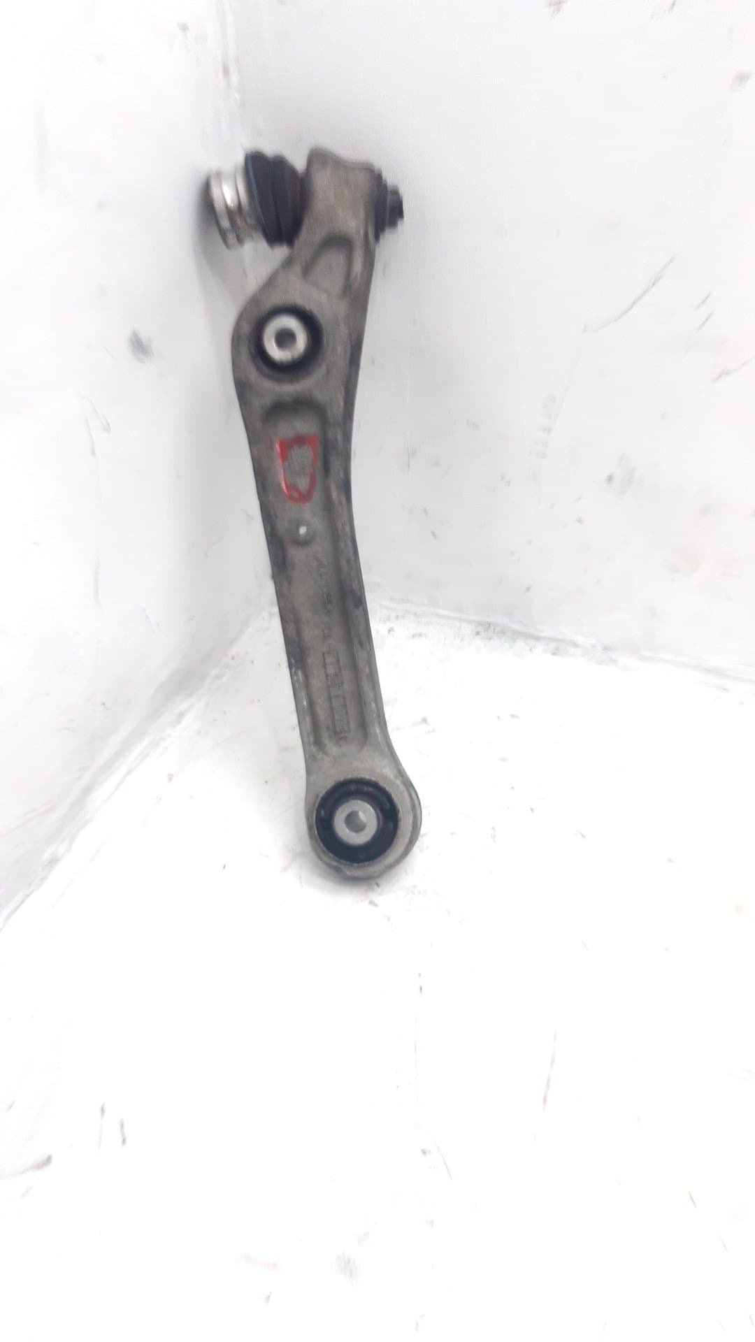 Brazo suspension superior delantero derecho AUDI A4 AVANT (8W5)