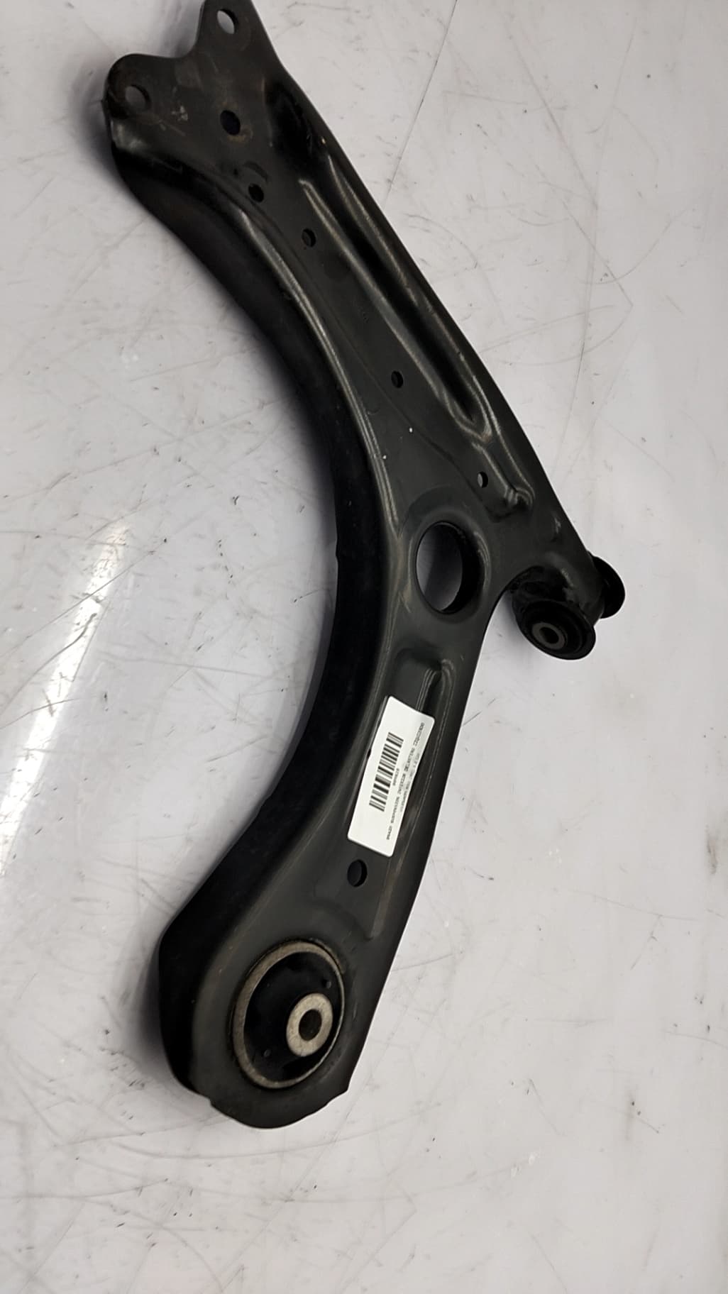 Brazo suspension inferior delantero izquierdo VOLKSWAGEN POLO (9N1)