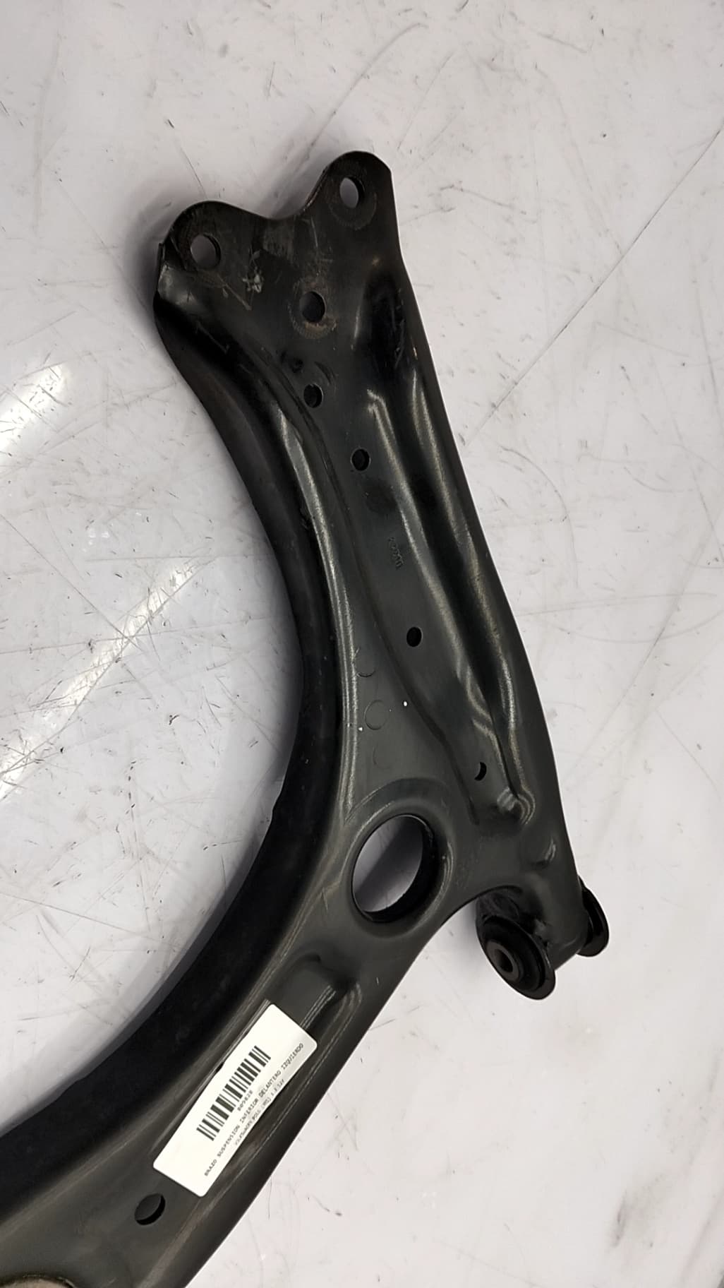 Brazo suspension inferior delantero izquierdo VOLKSWAGEN POLO (9N1) 5