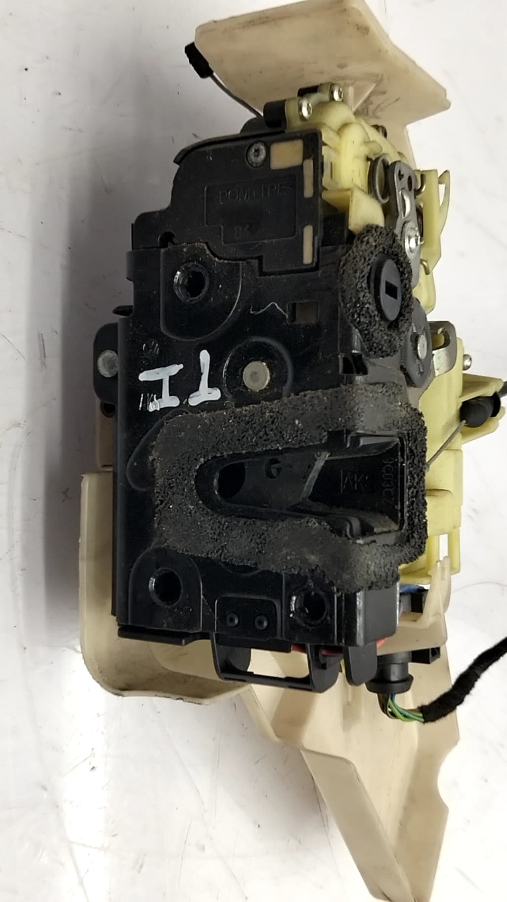 Cerradura puerta trasera izquierda VOLKSWAGEN POLO (9N1) 3
