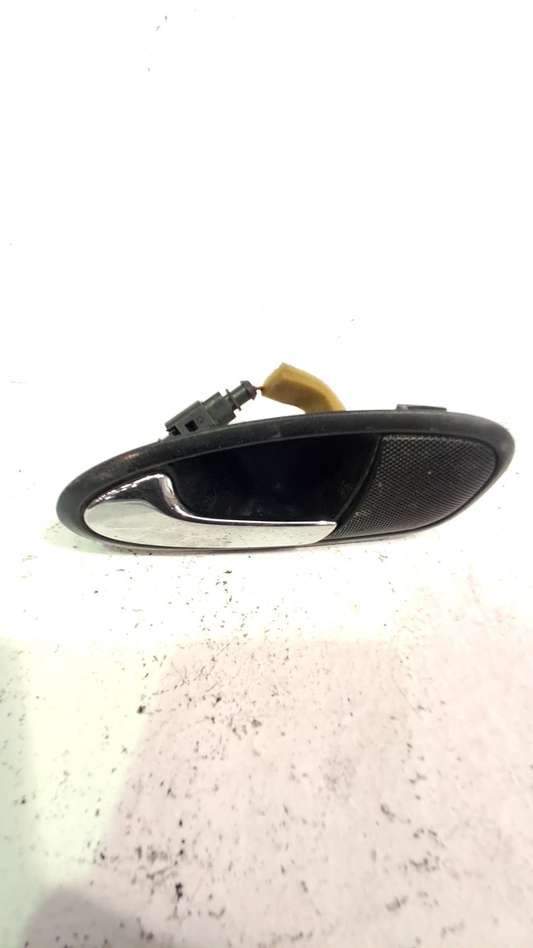 Maneta interior delantera izquierda SEAT LEON (1P1)