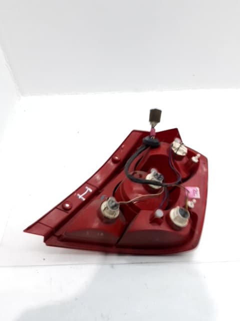 Piloto trasero izquierdo DAEWOO KALOS 2