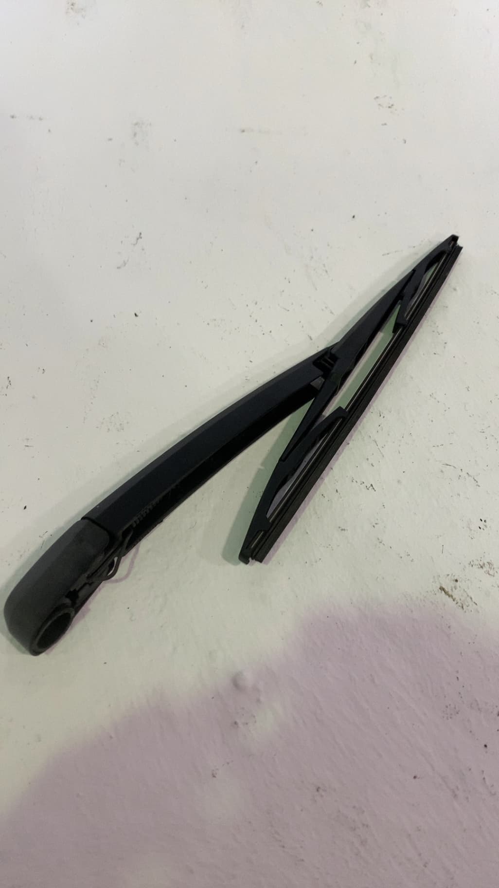 Brazo limpia trasero TOYOTA COROLLA VERSO (R1) 2