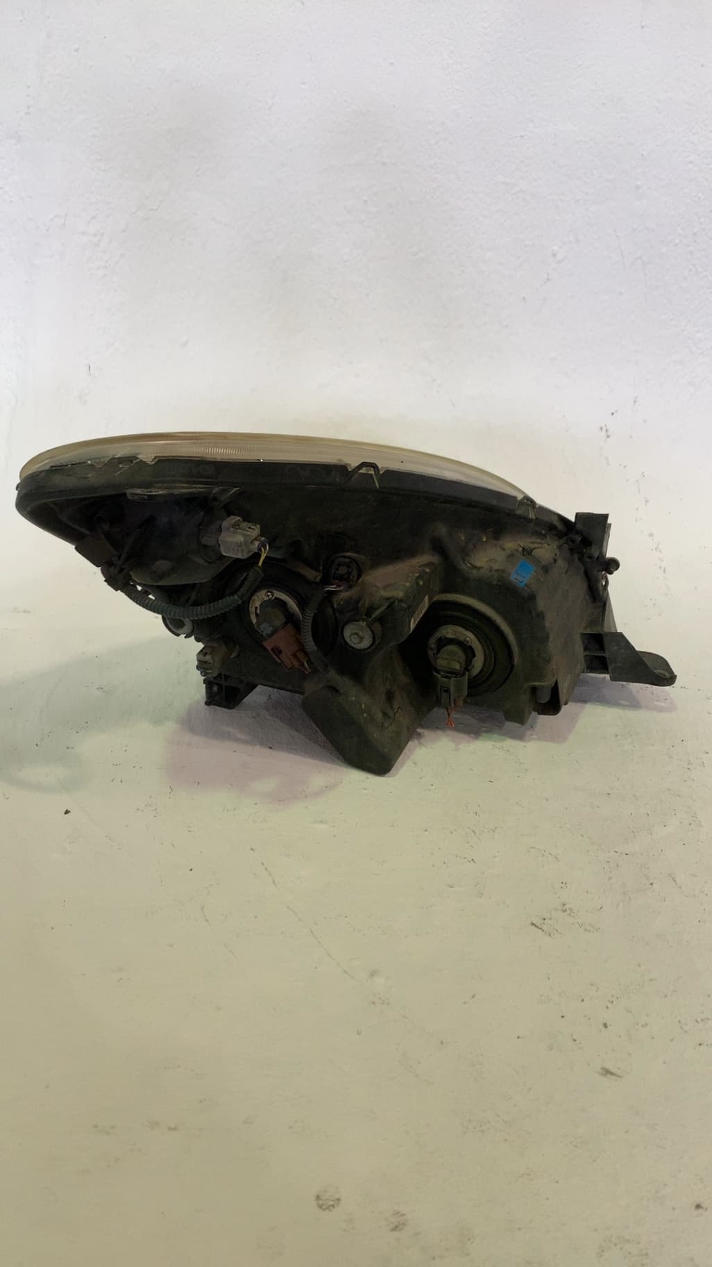 Faro izquierdo TOYOTA COROLLA VERSO (R1) 2