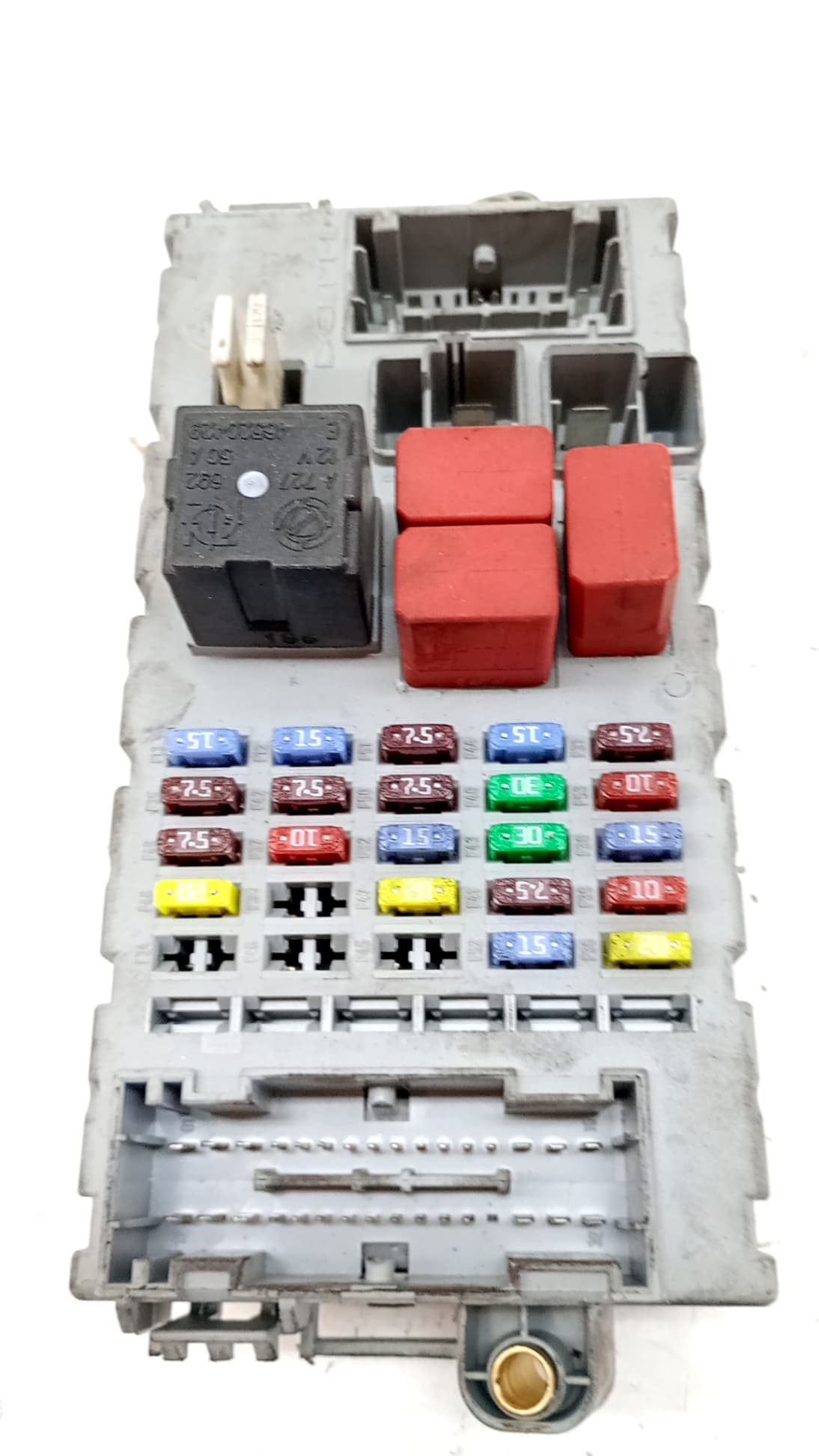 Caja reles / fusibles LANCIA YPSILON (101)