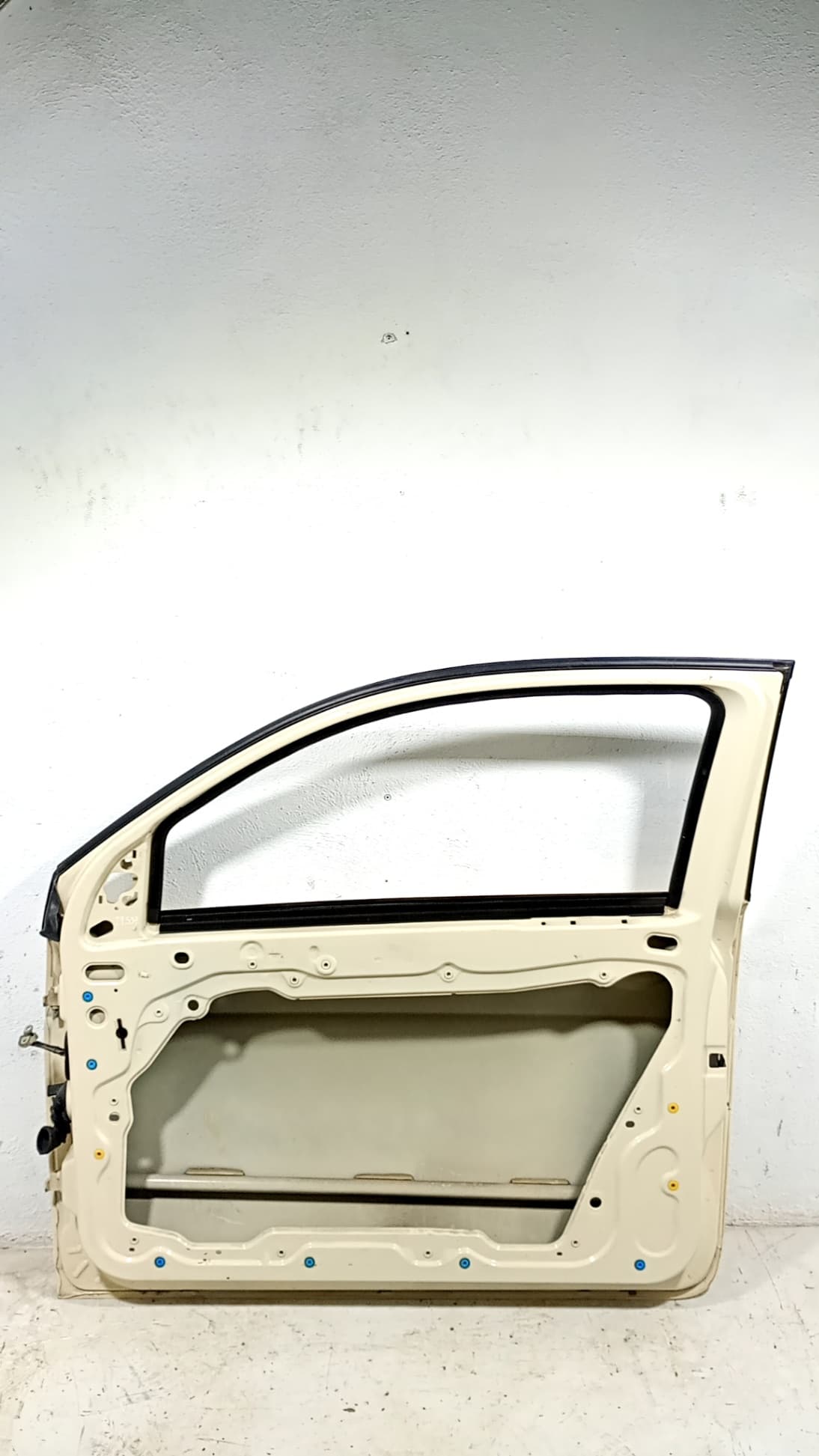 Puerta delantera derecha LANCIA YPSILON (101) 3