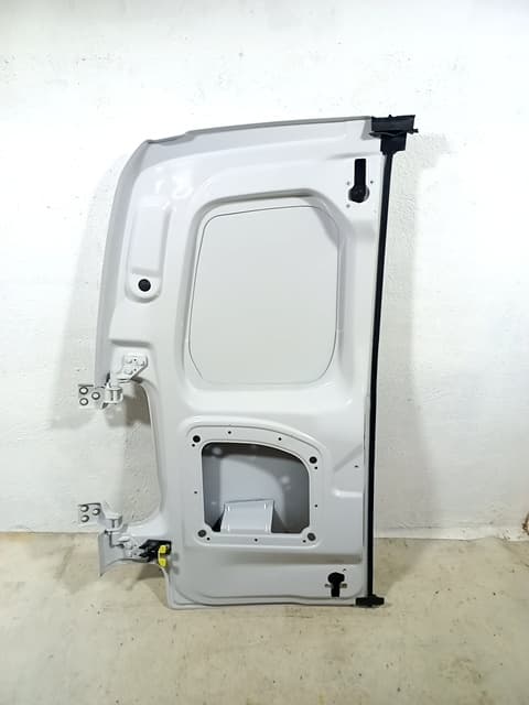 Puerta trasera derecha CITROEN NEMO FURGONETA/MONOVOLUMEN (AA_) 2