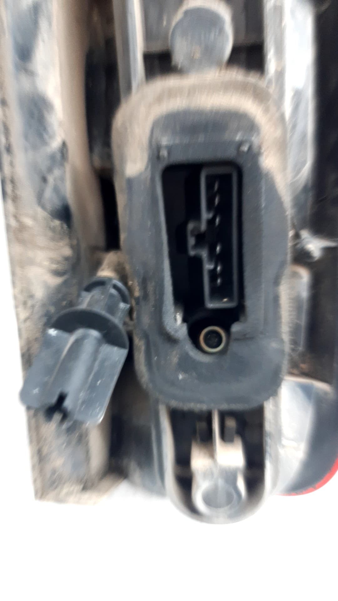 Piloto trasero izquierdo FORD FOCUS C-MAX (CAP) 2