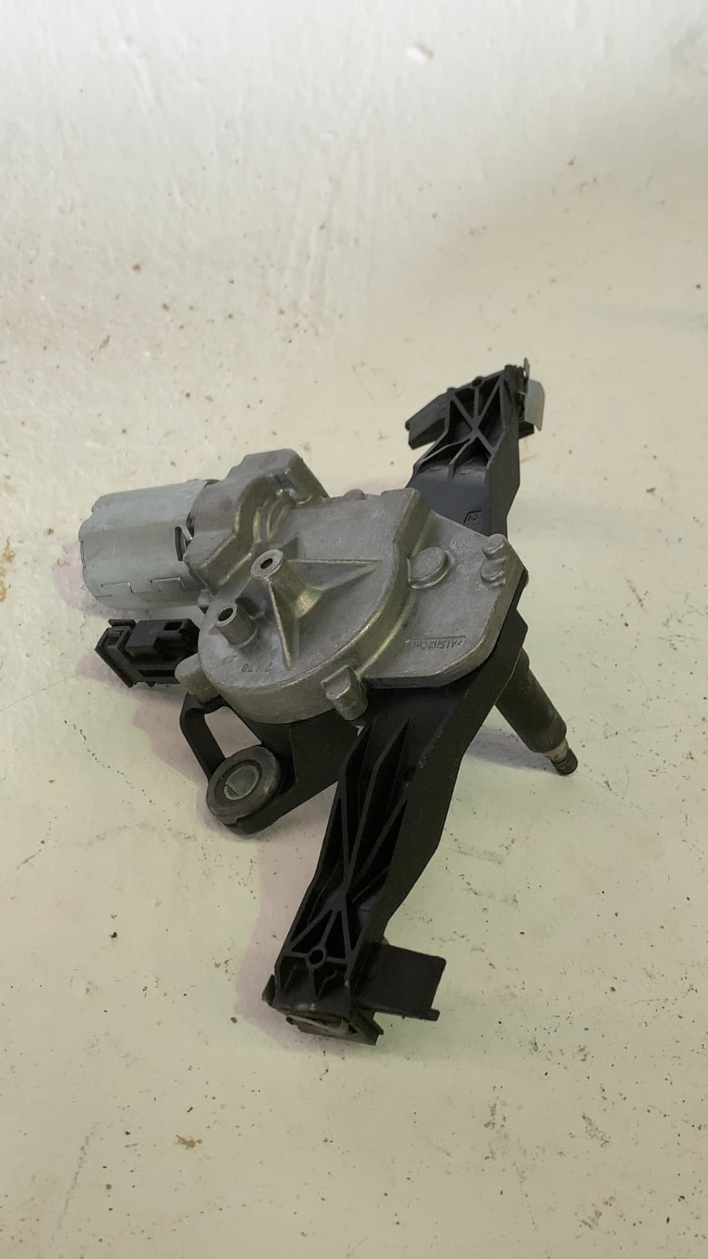 Motor limpia trasero OPEL CORSA E 2