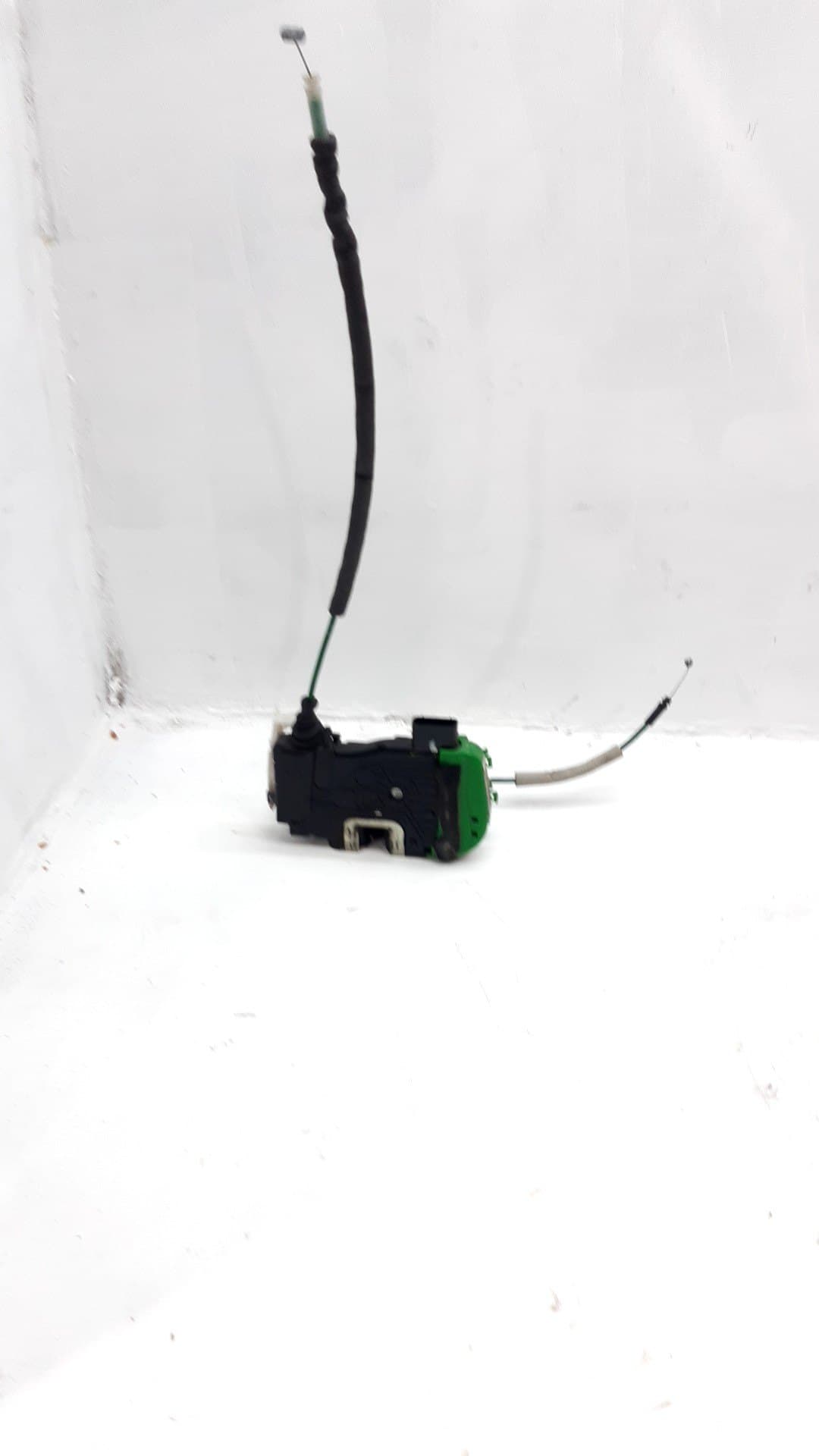 Cerradura puerta delantera derecha HYUNDAI I40 2
