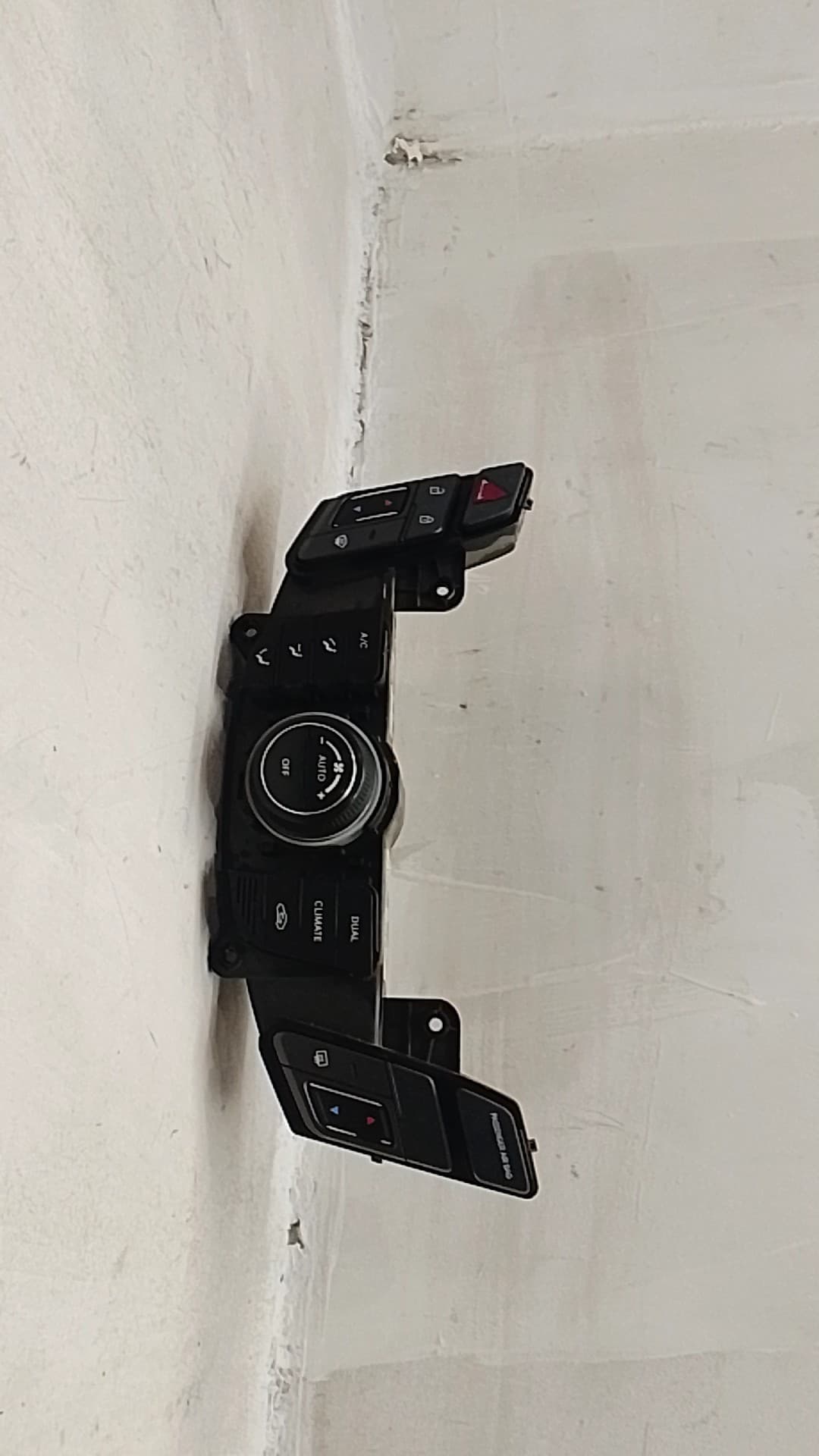 Mando climatizador HYUNDAI I40