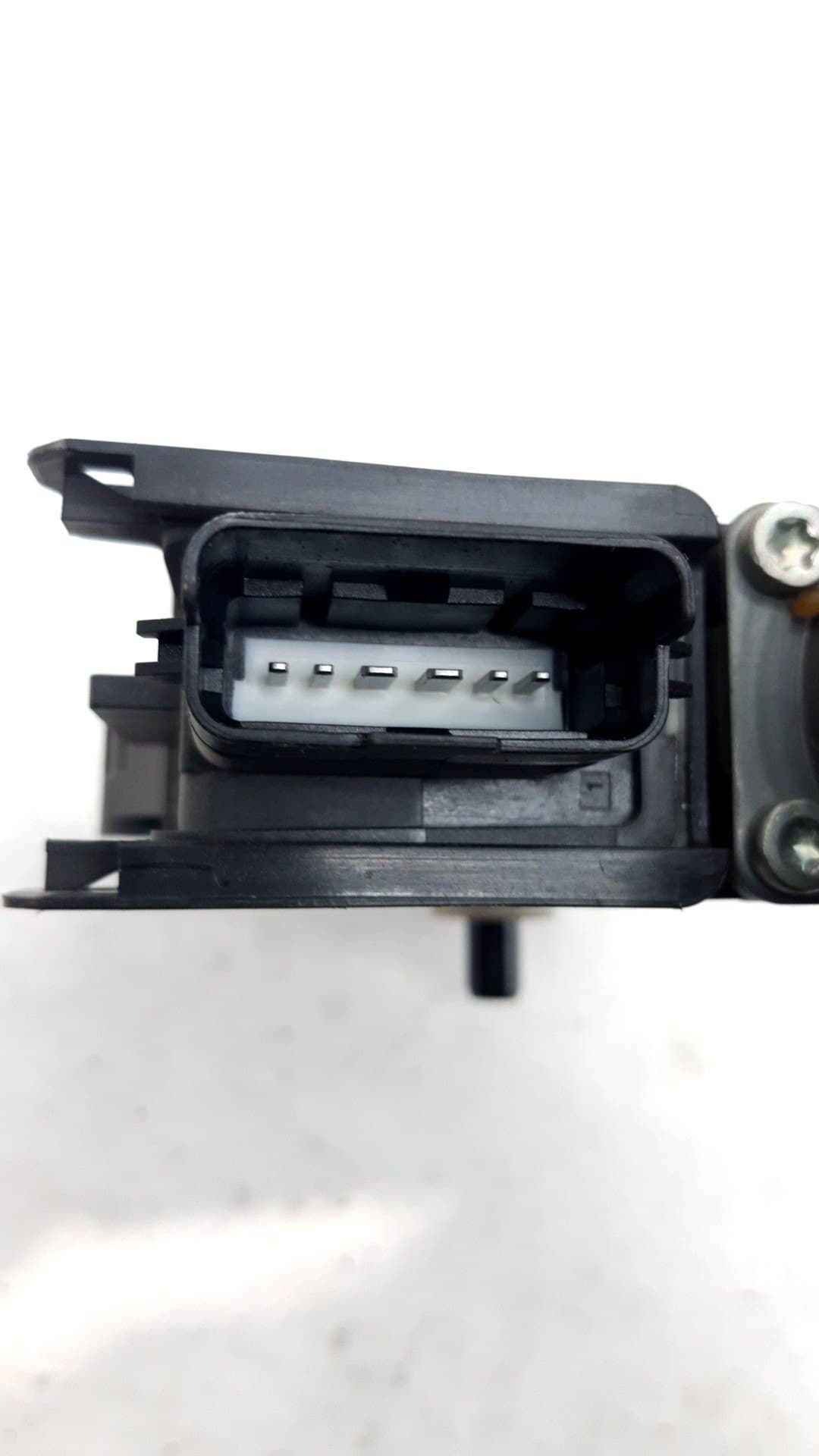Motor elevalunas delantero derecho HYUNDAI I40 2