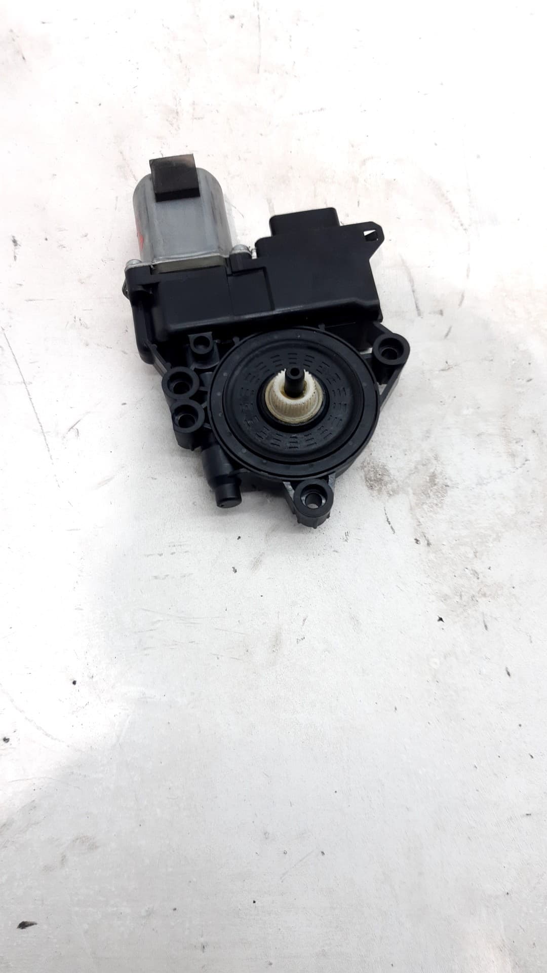 Motor elevalunas delantero izquierdo HYUNDAI I40