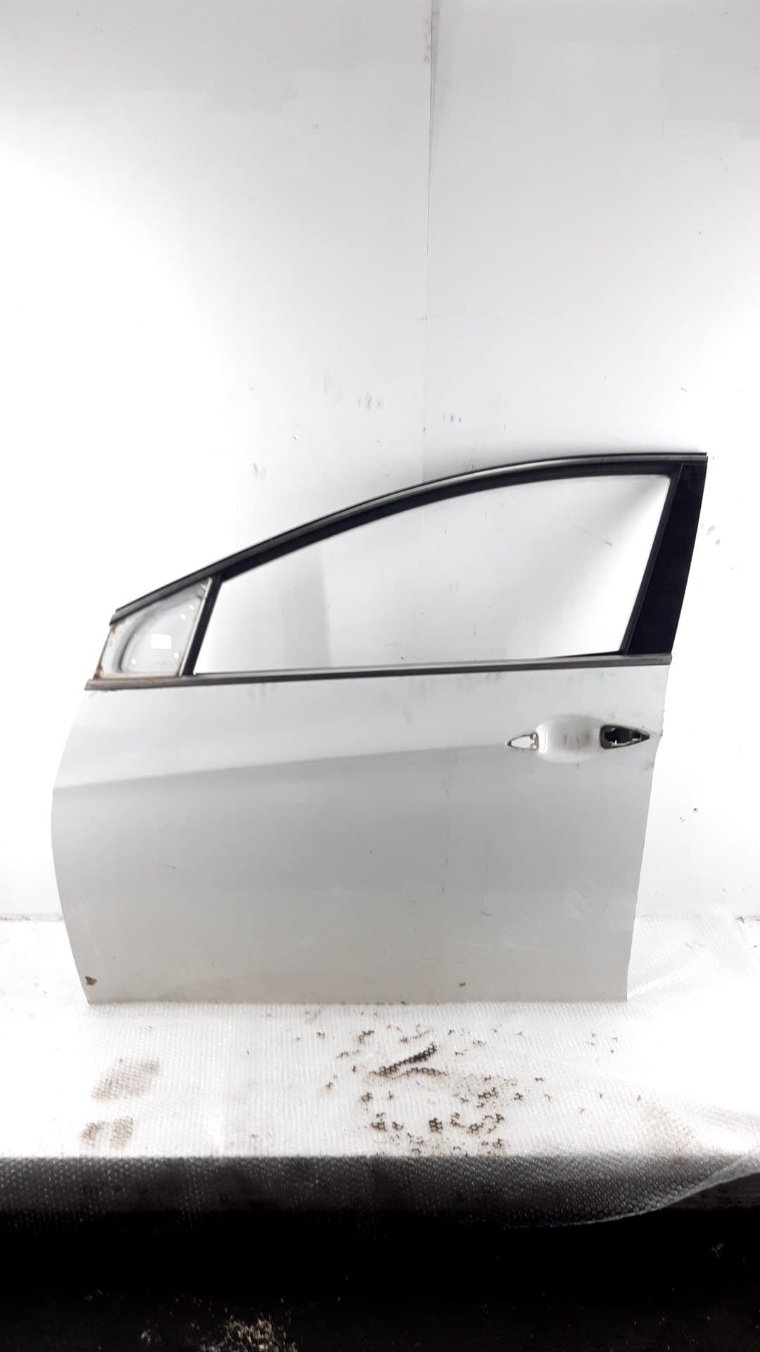 Puerta delantera izquierda HYUNDAI I40