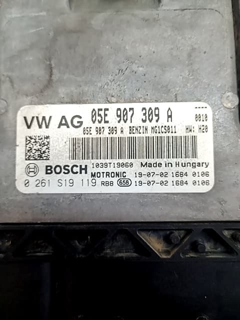 Centralita motor uce SEAT LEON ST (5F8) 2