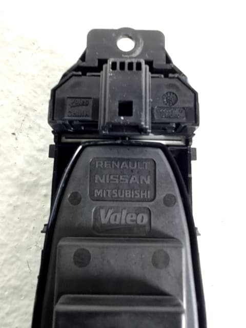 Mando elevalunas delantero izquierdo NISSAN X-TRAIL 2