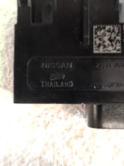 Recambio NISSAN X-TRAIL ref. 253316UA0B 2