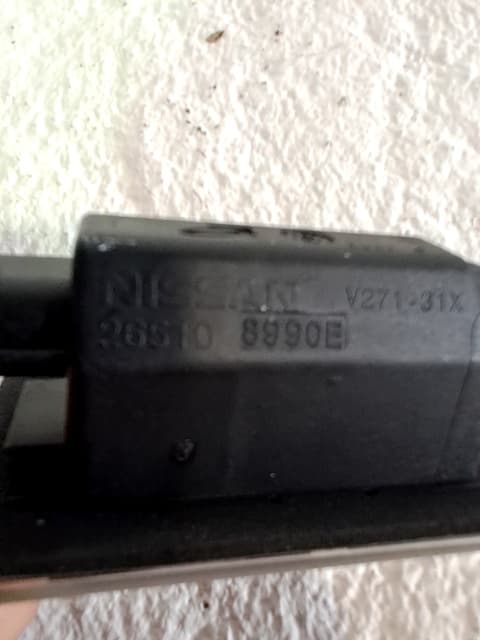 Piloto matricula NISSAN X-TRAIL 2