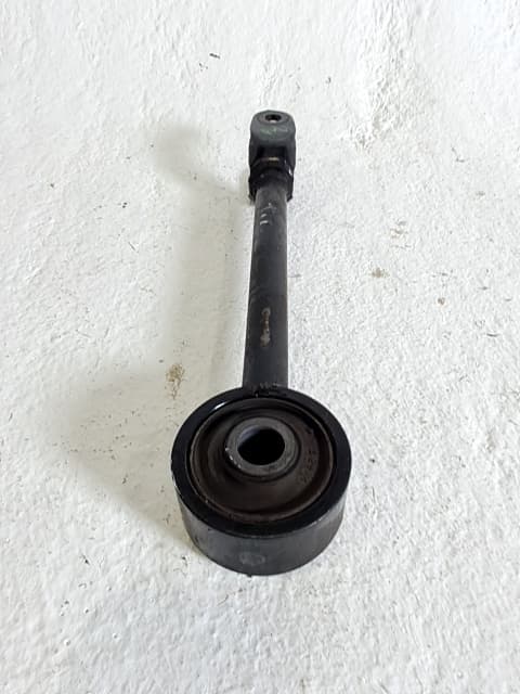 Brazo suspension inferior trasero izquierdo NISSAN X-TRAIL 3