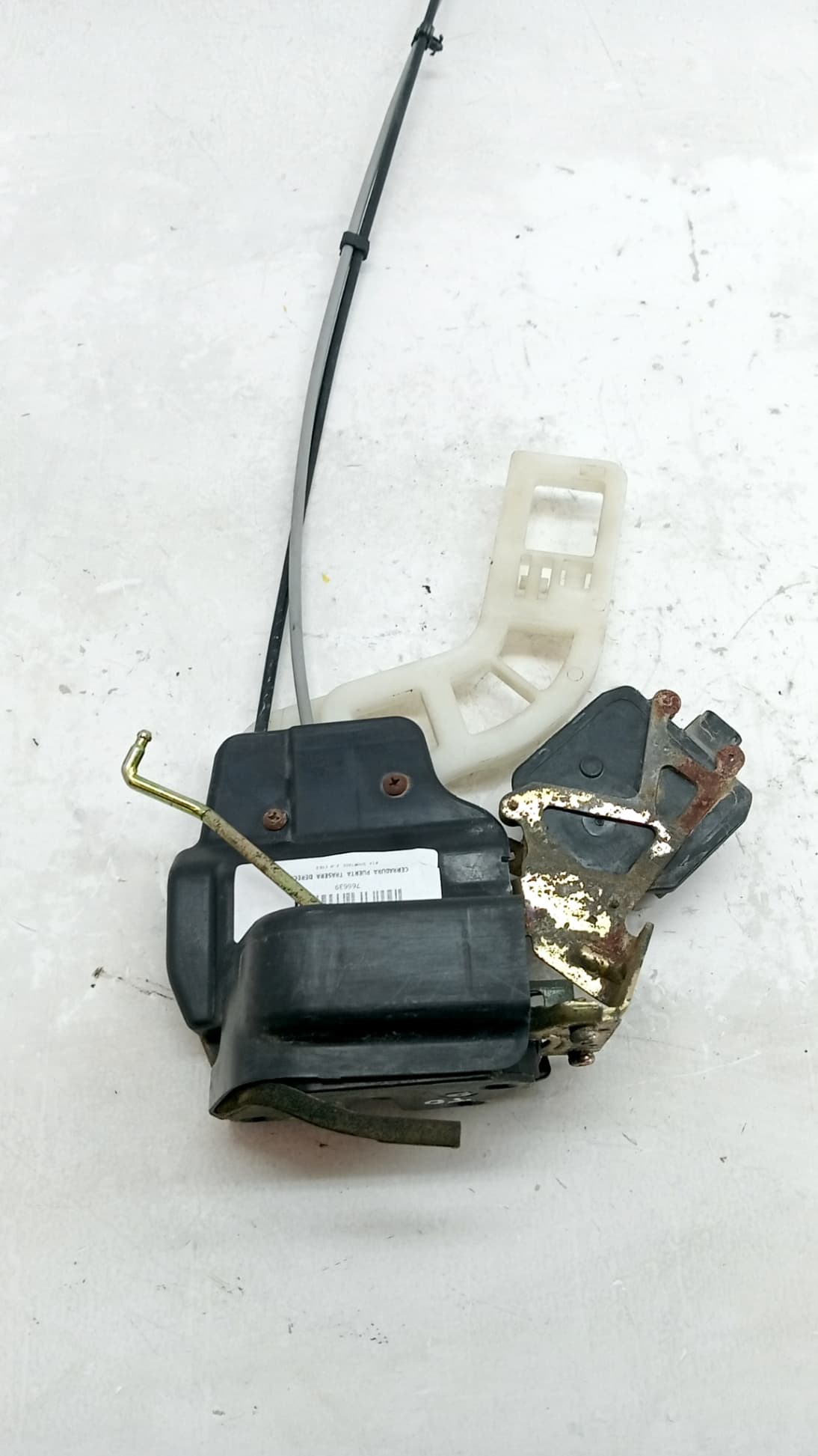 Cerradura puerta trasera derecha KIA SPORTAGE