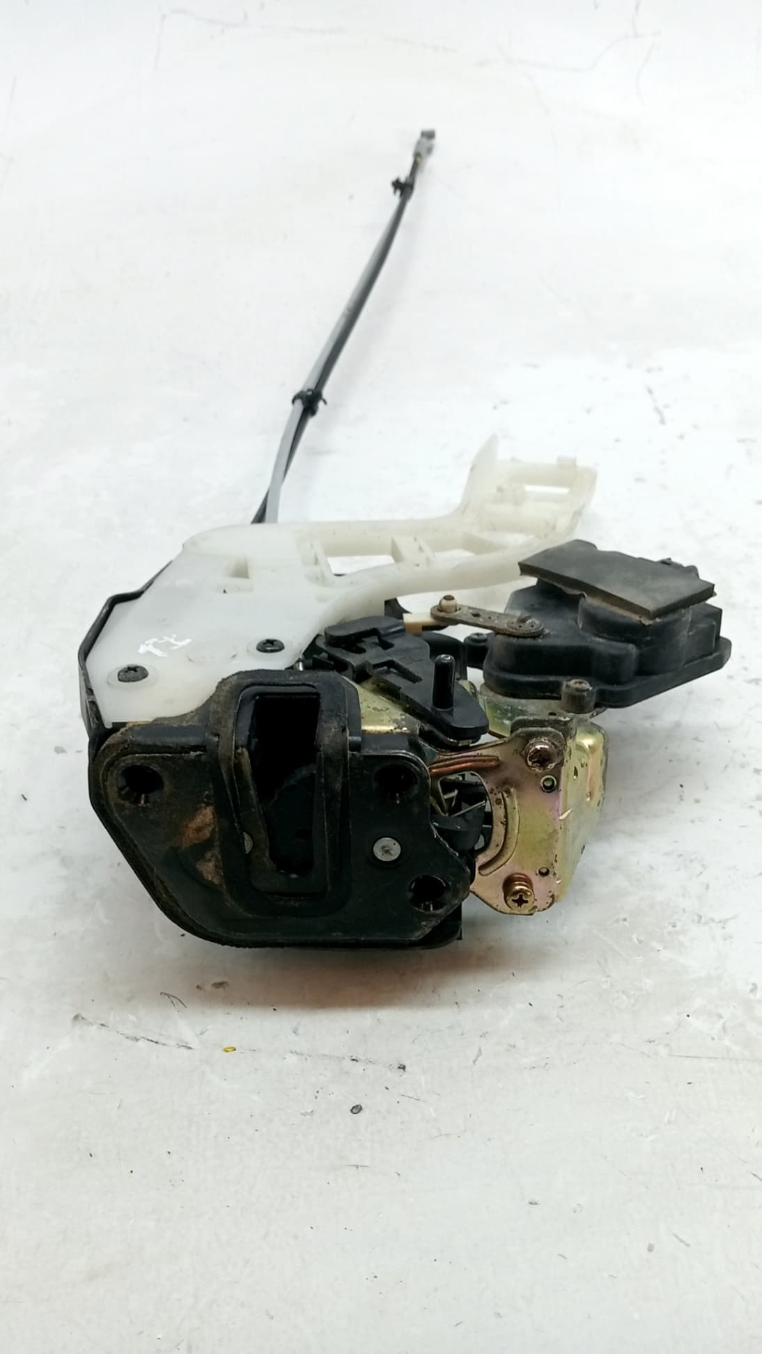 Cerradura puerta trasera izquierda KIA SPORTAGE 2
