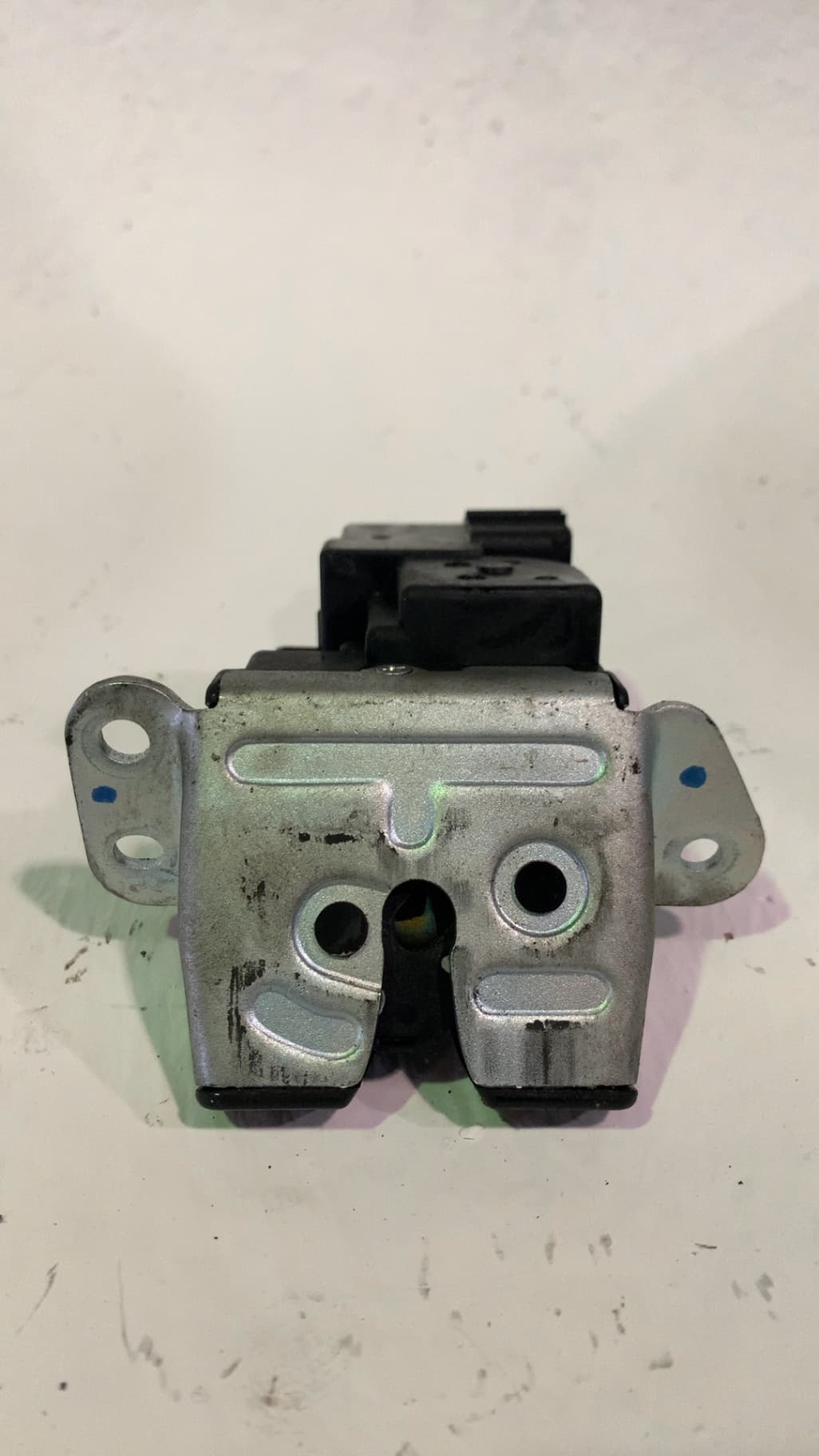 Cerradura maletero / porton HYUNDAI I20