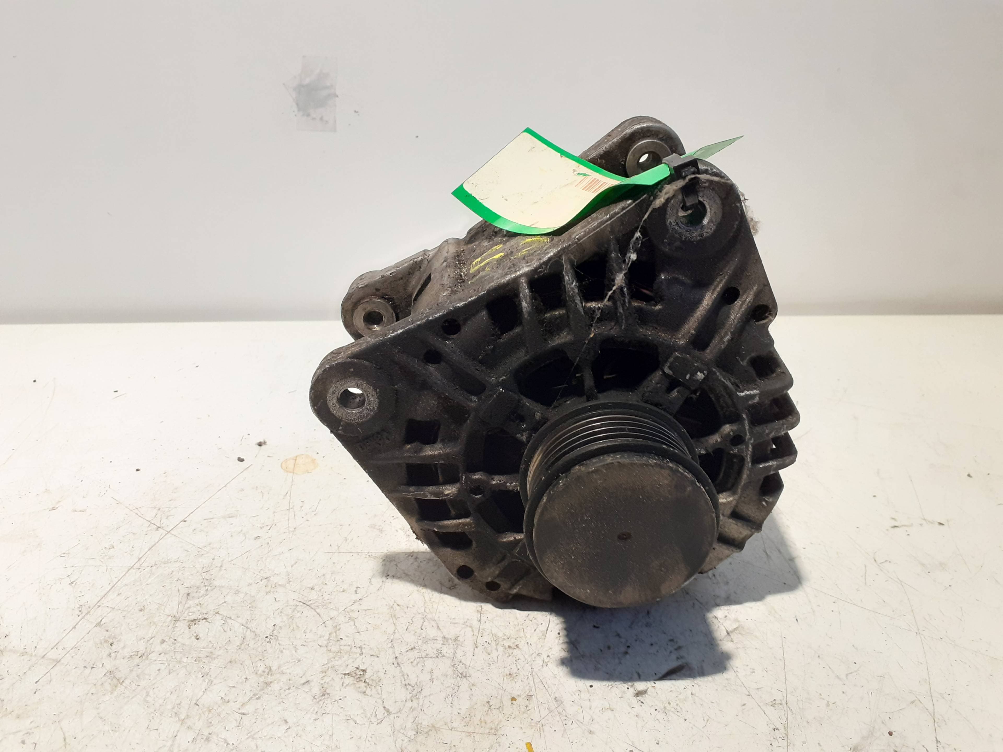 Alternador RENAULT LAGUNA II (BG0)