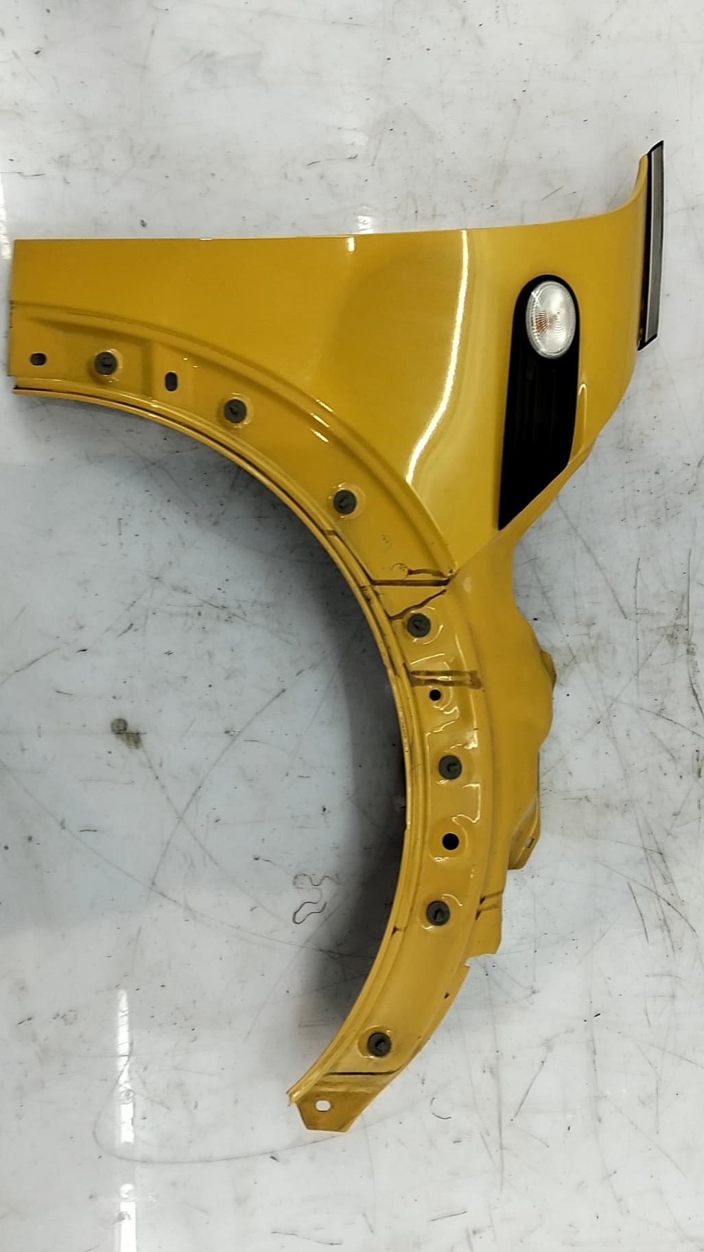 Aleta delantera derecha MINI (R56)