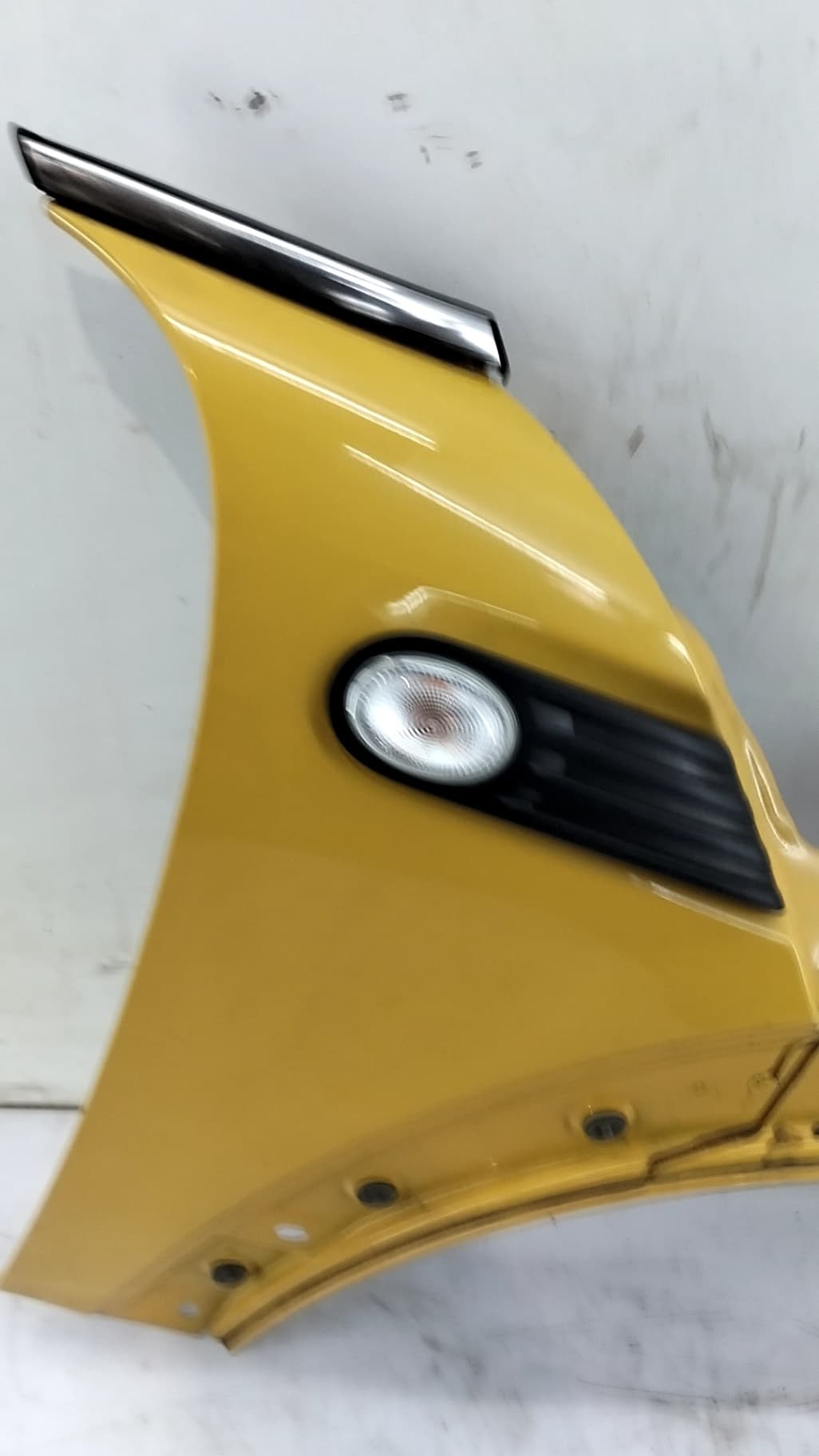 Aleta delantera derecha MINI (R56) 3