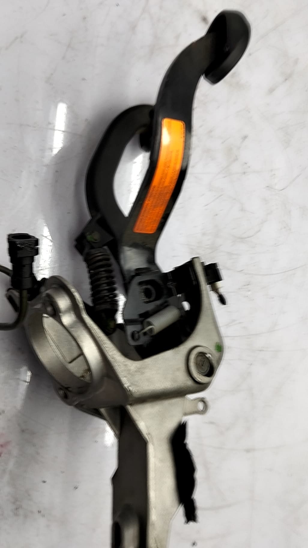 Pedal embrague MINI (R56) 4