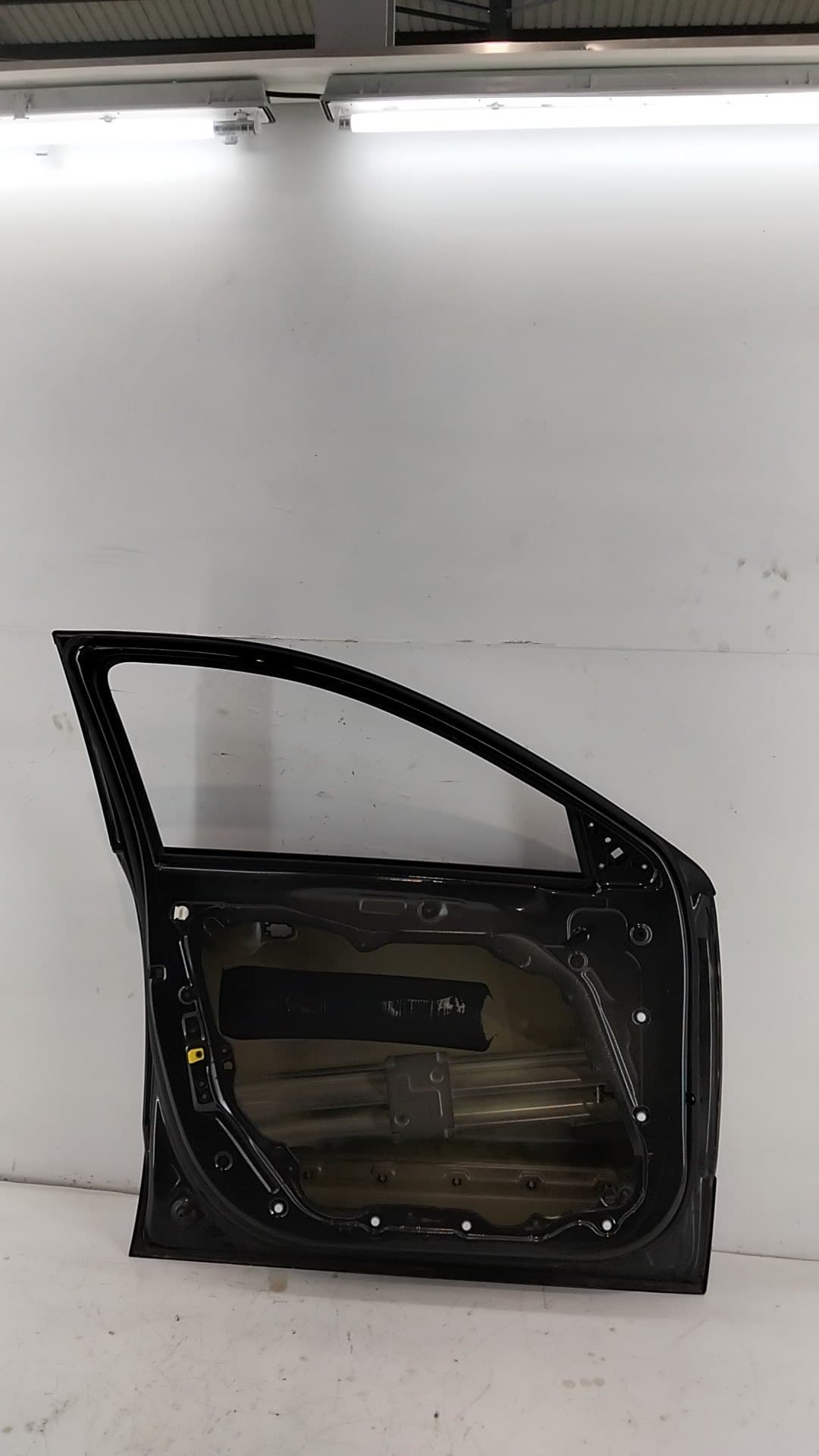 Puerta delantera izquierda KIA NIRO 4