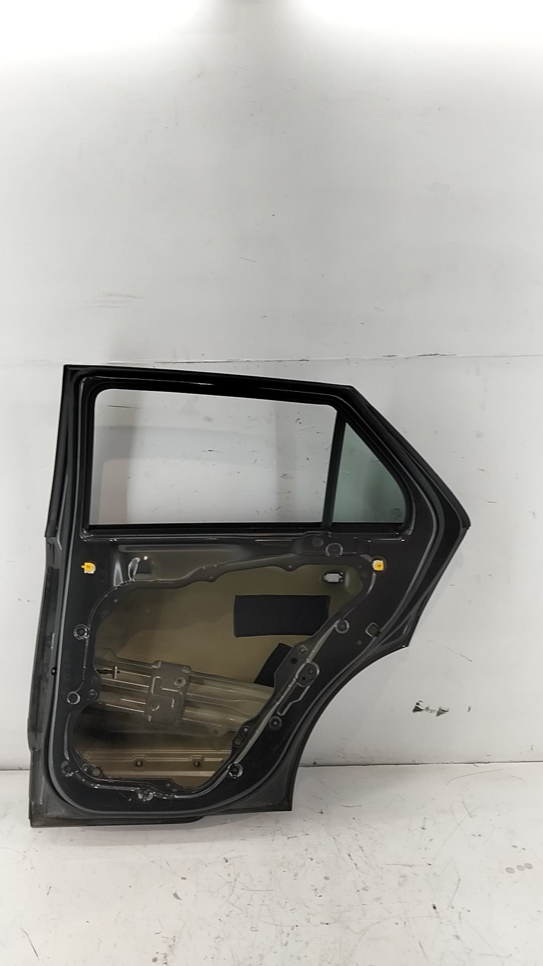 Puerta trasera derecha KIA NIRO 3