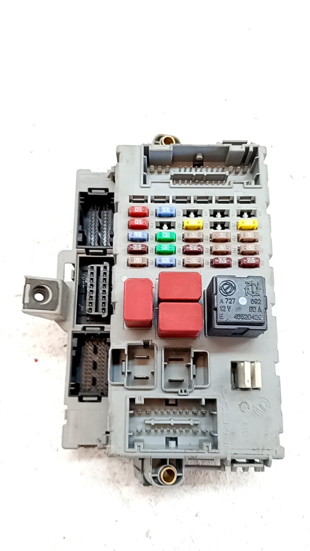 Caja reles / fusibles LANCIA YPSILON (101)