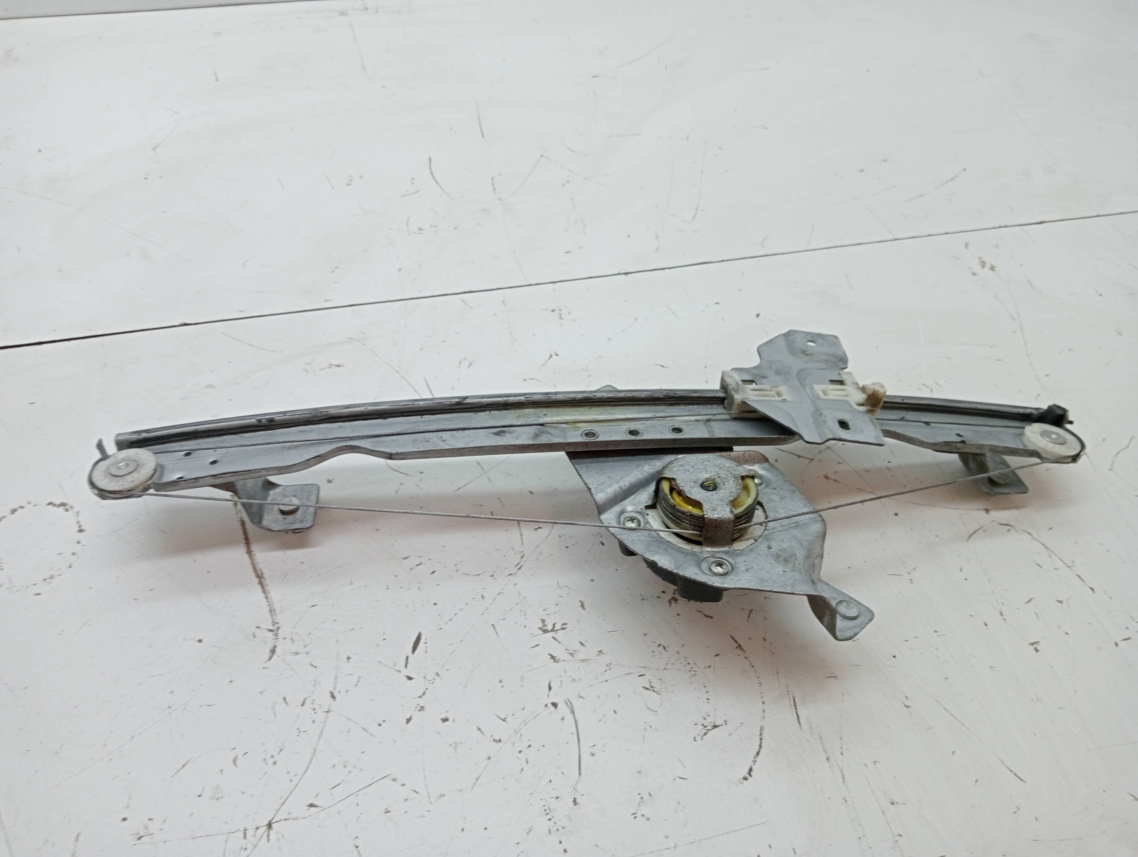 Elevalunas delantero izquierdo DACIA SANDERO 3