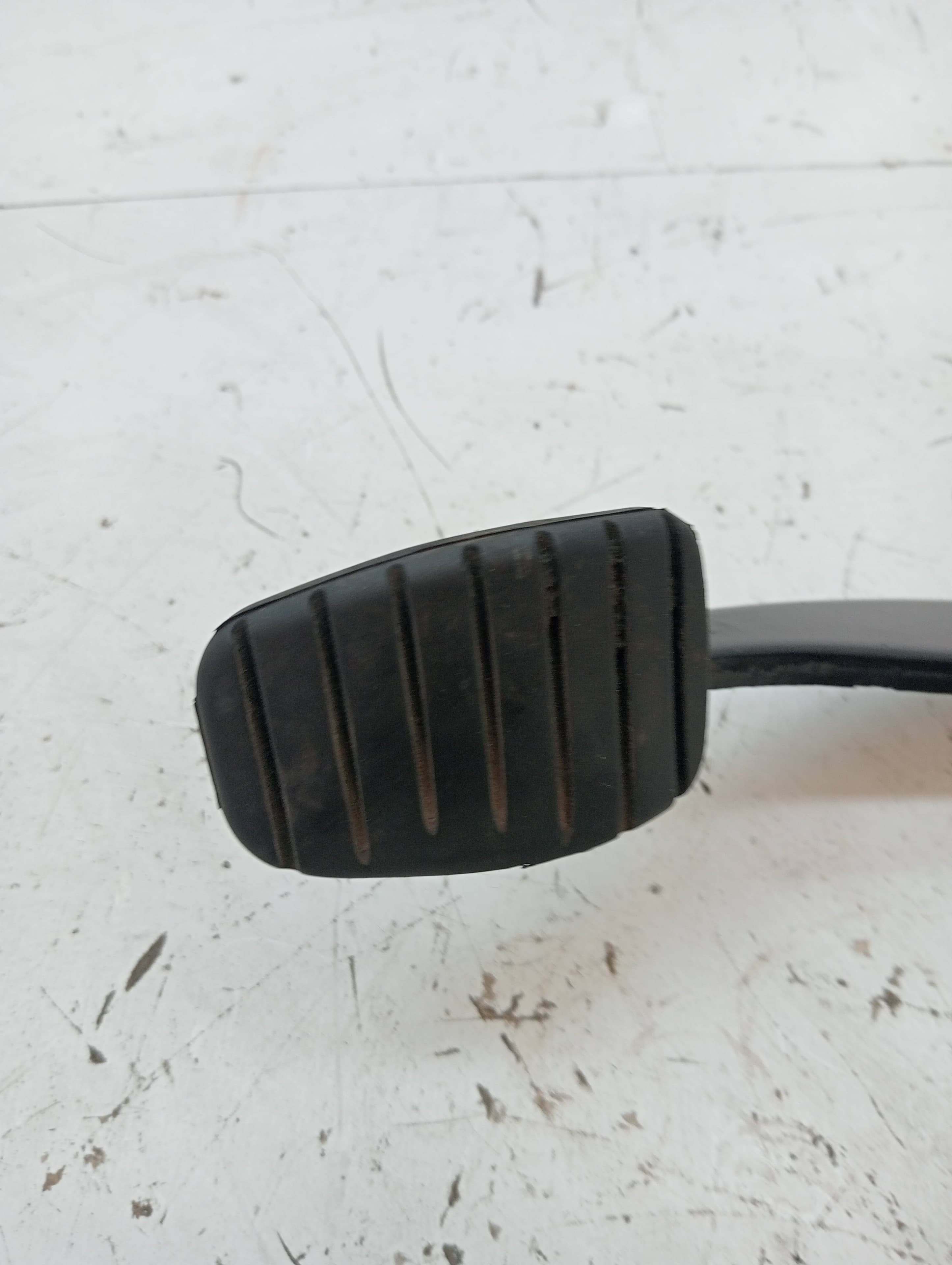 Pedal freno DACIA SANDERO 2